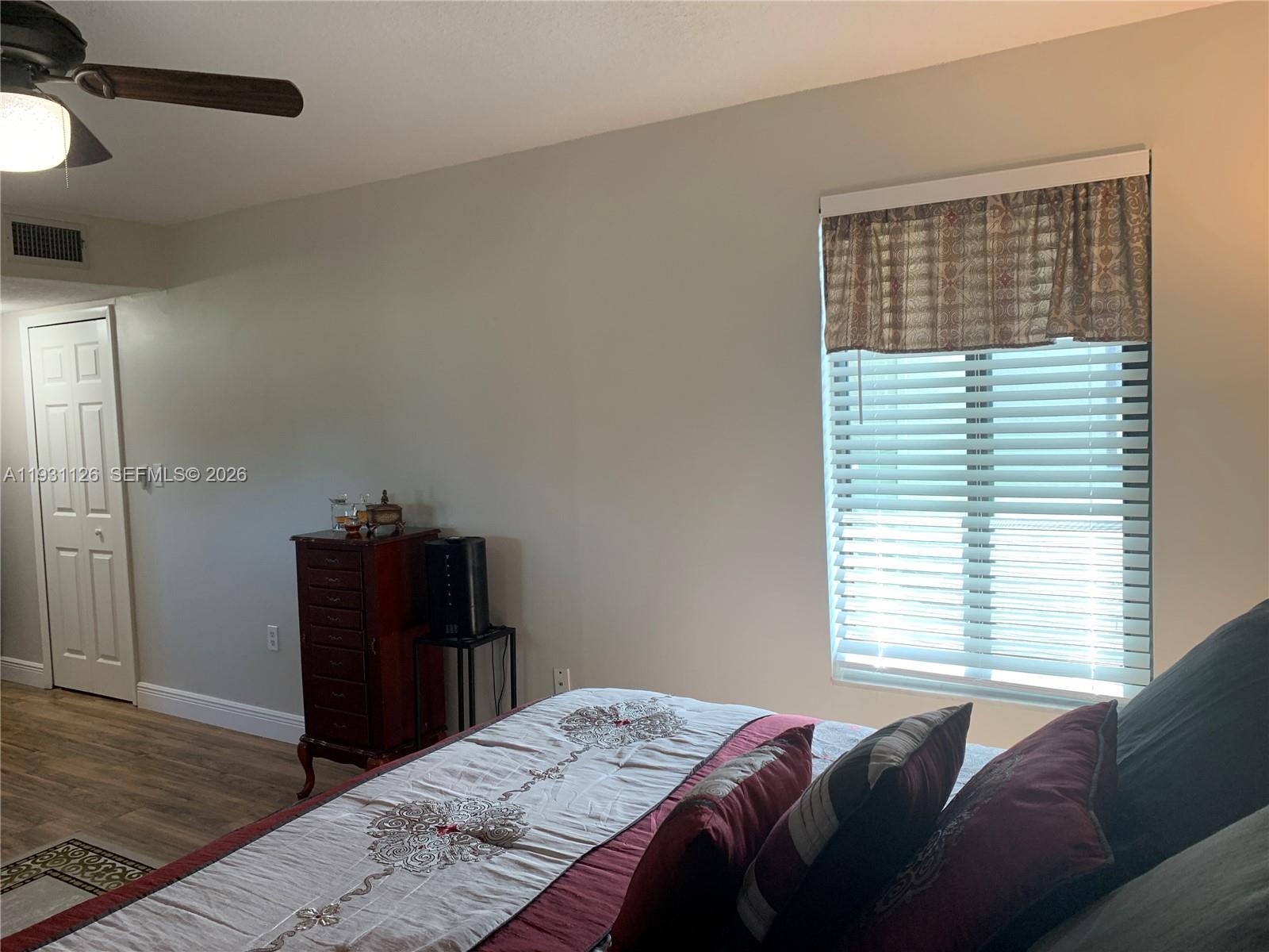 MILES GRANT CONDO - Residential