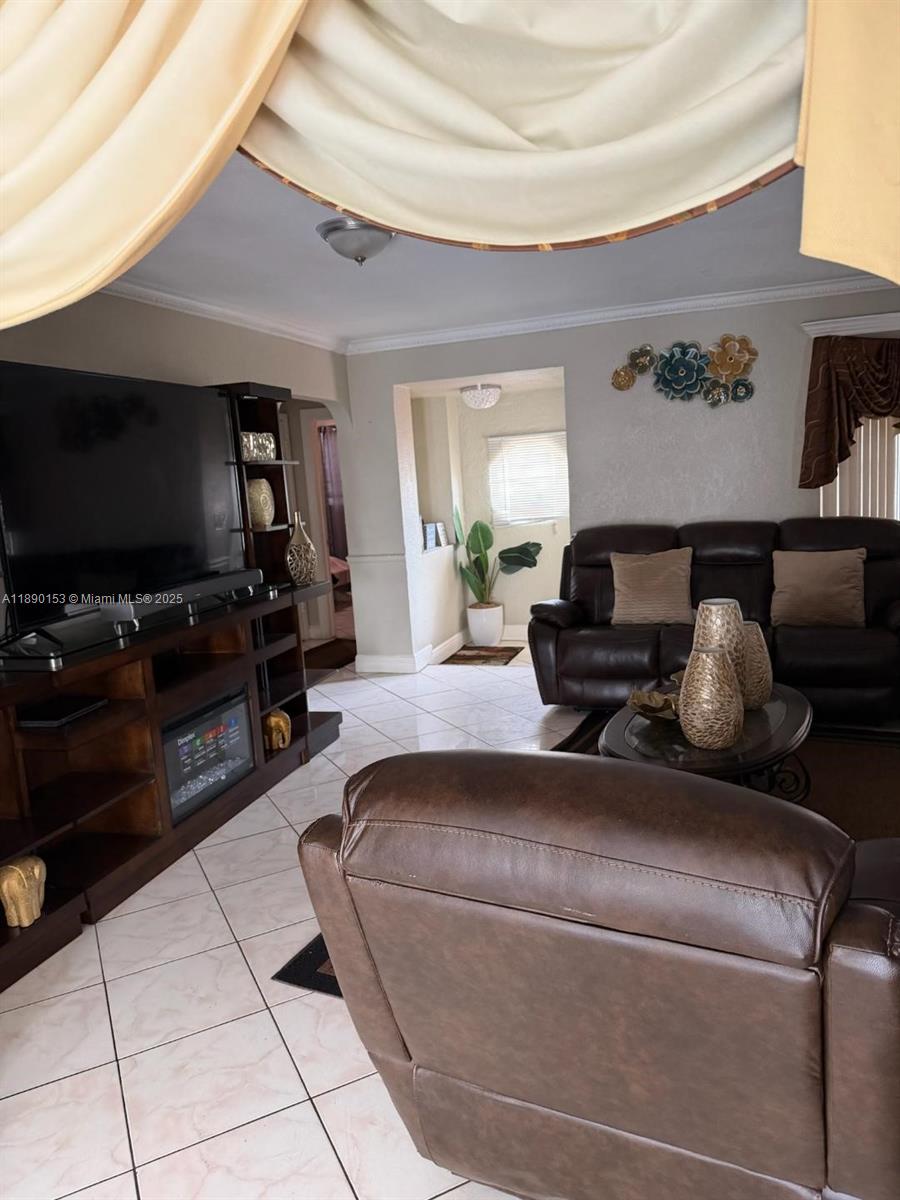 ORIOLE ESTATES SEC 4 - Residential