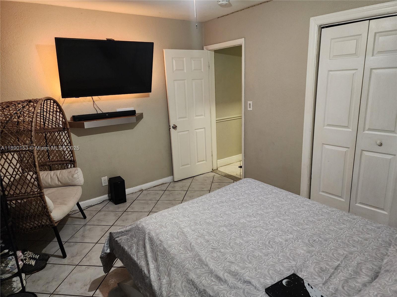 ORIOLE ESTATES SEC 4 - Residential