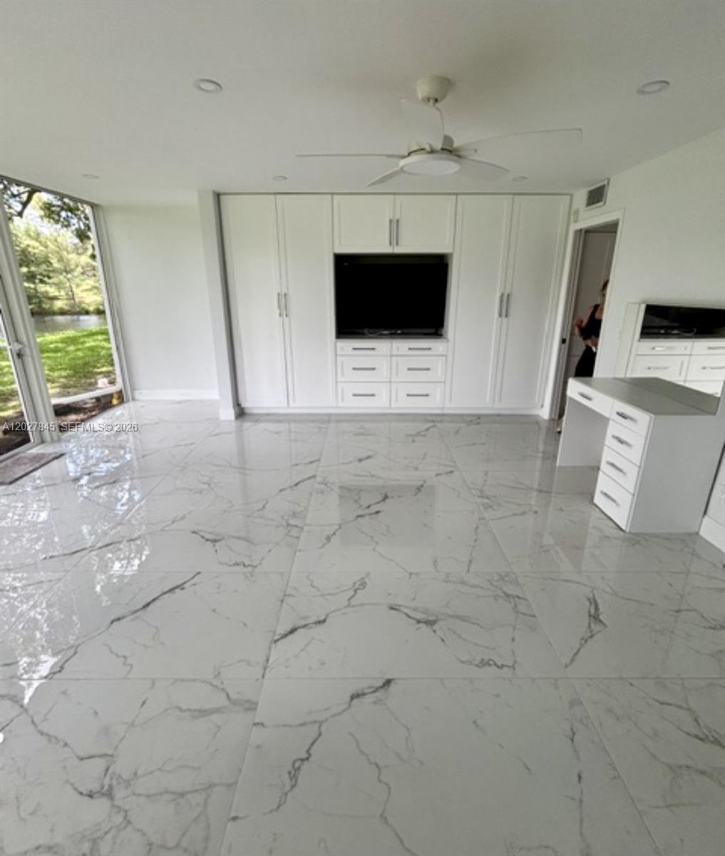 ISLEWOOD A CONDO - Residential
