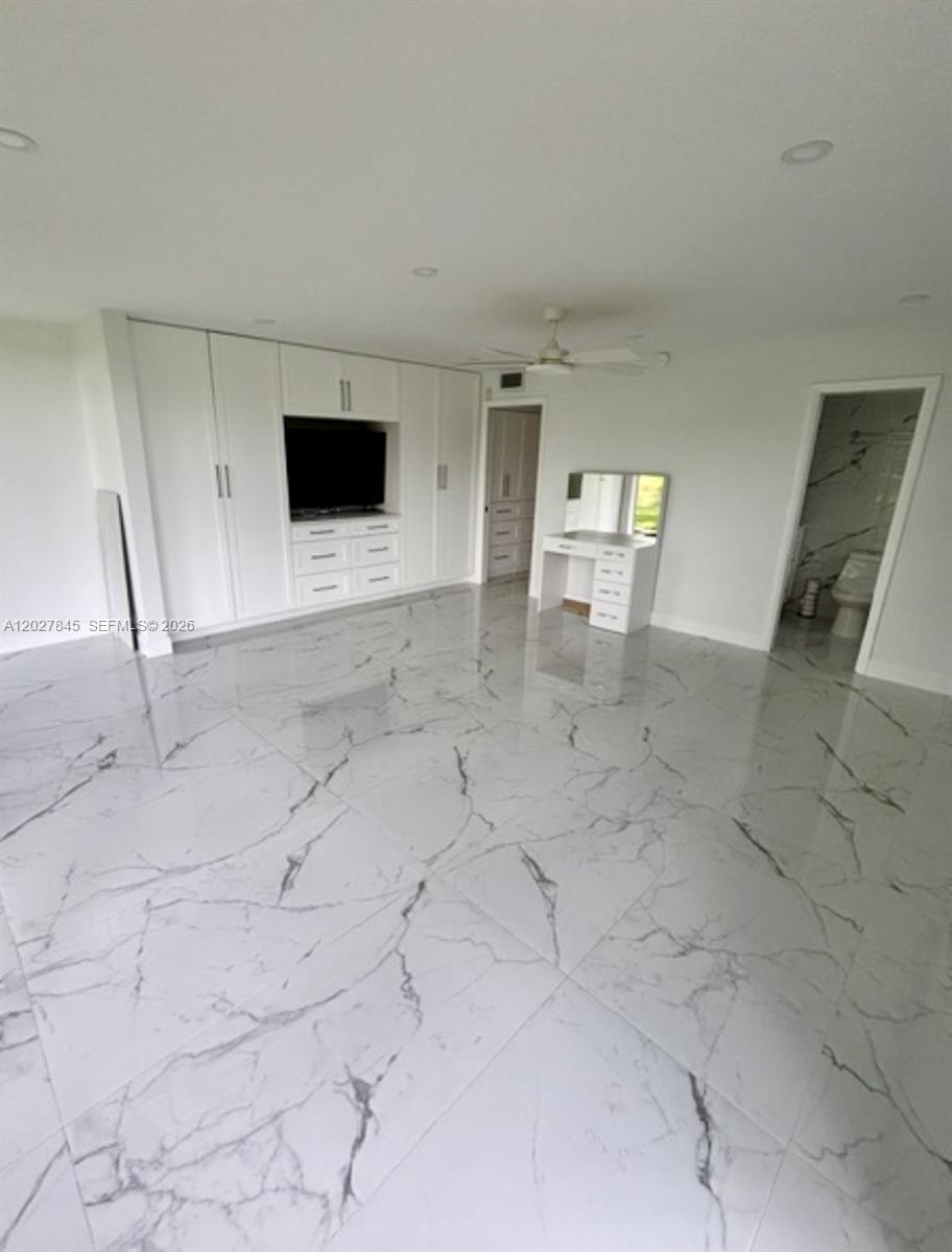 ISLEWOOD A CONDO - Residential