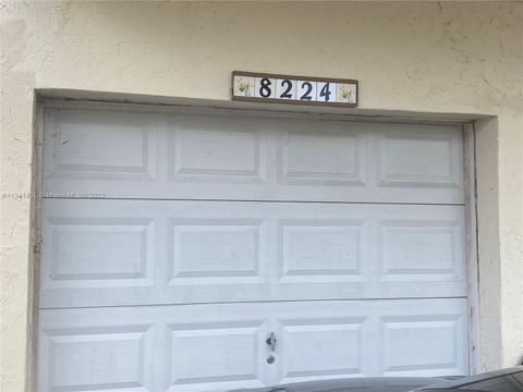 A home in Plantation