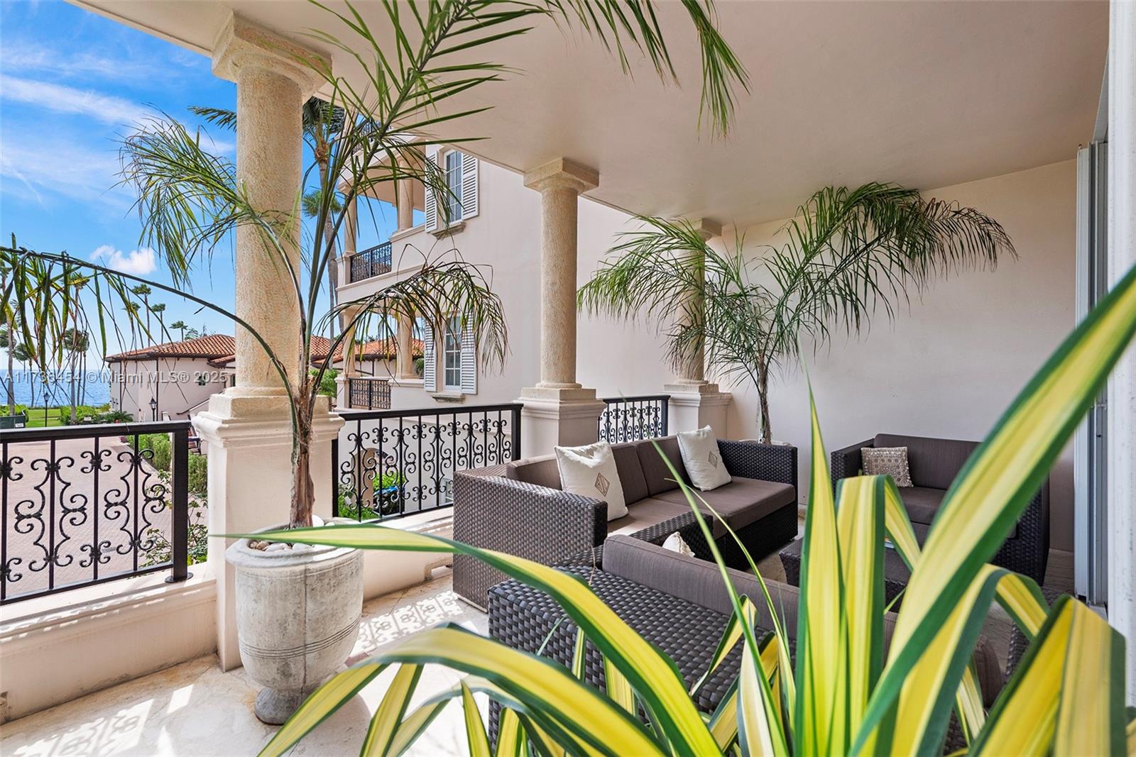 SEASIDE CONDO - Residential Lease