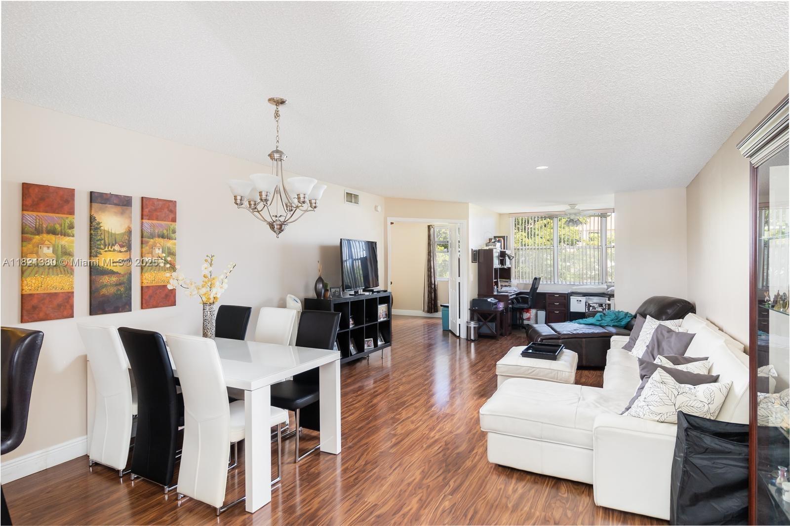 SUNRISE LAKES 187 CONDO - Residential