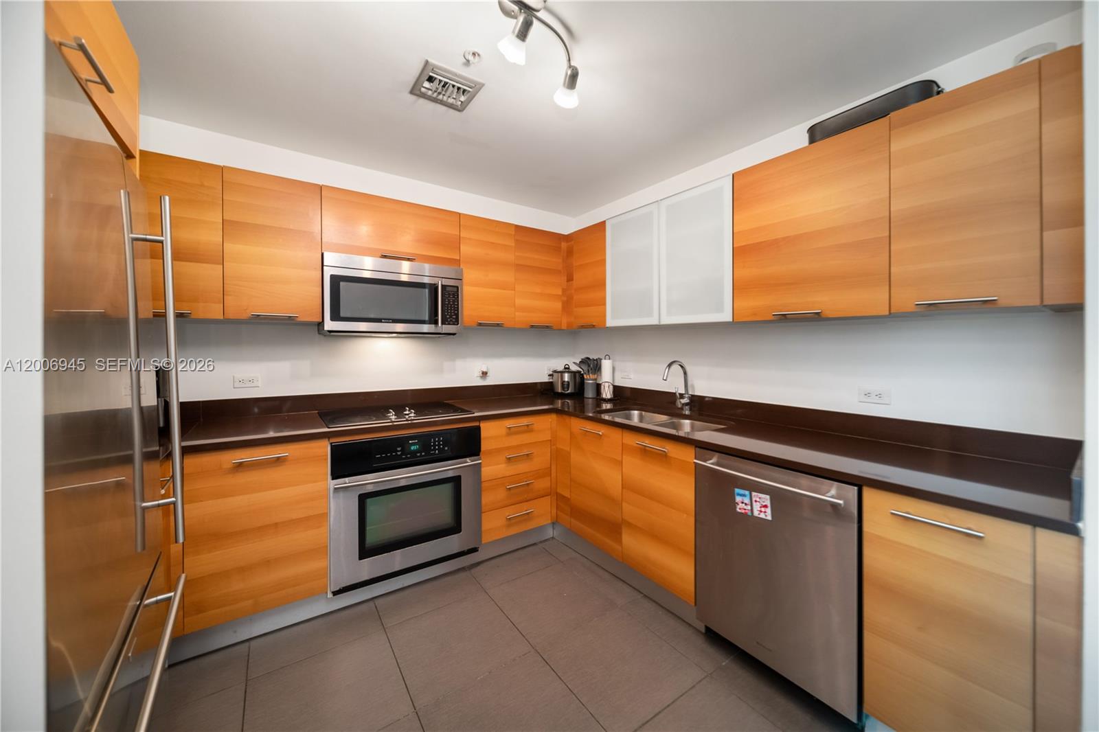 FOUR MIDTOWN MIAMI CONDO - Residential