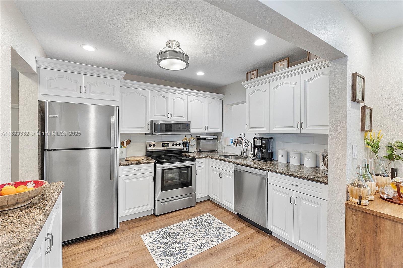 ORIOLE ESTATES SEC 6 - Residential