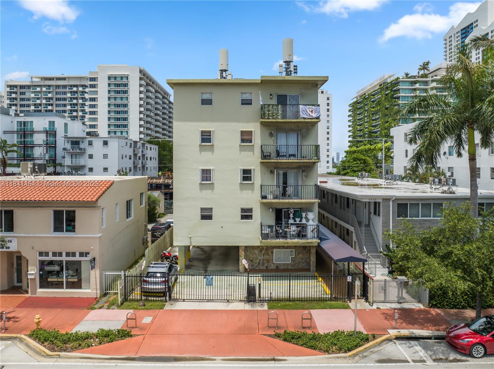 ALTON STAR CONDO - Residential Lease