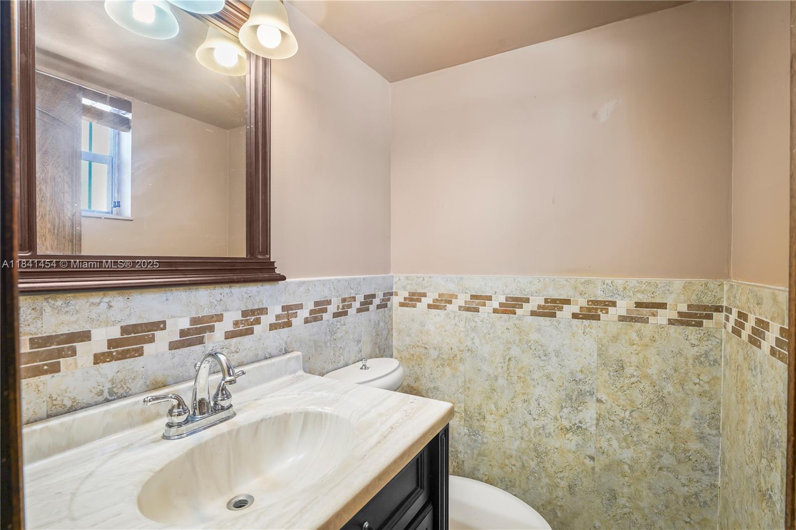 ALTON STAR CONDO - Residential Lease