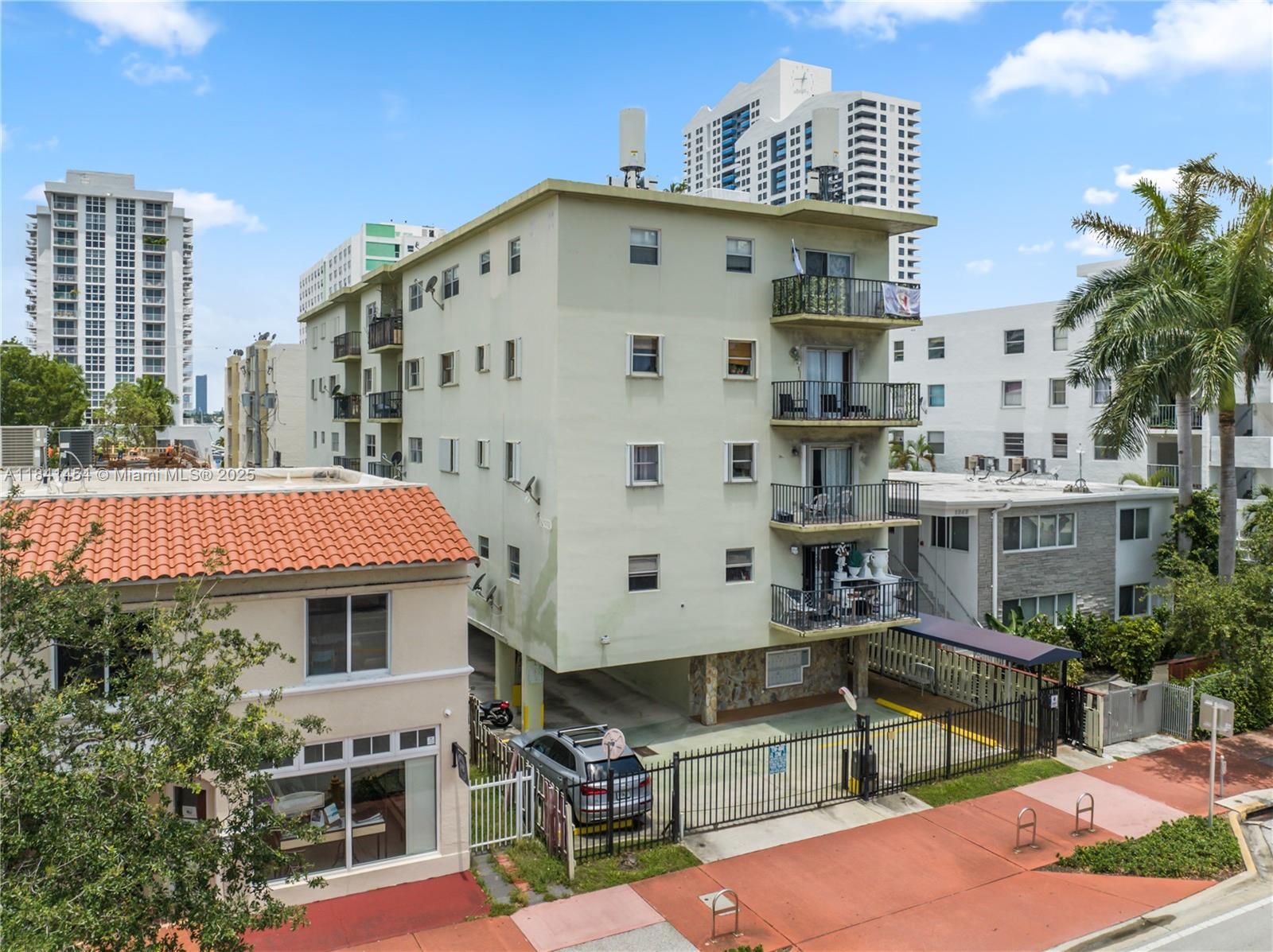 ALTON STAR CONDO - Residential Lease