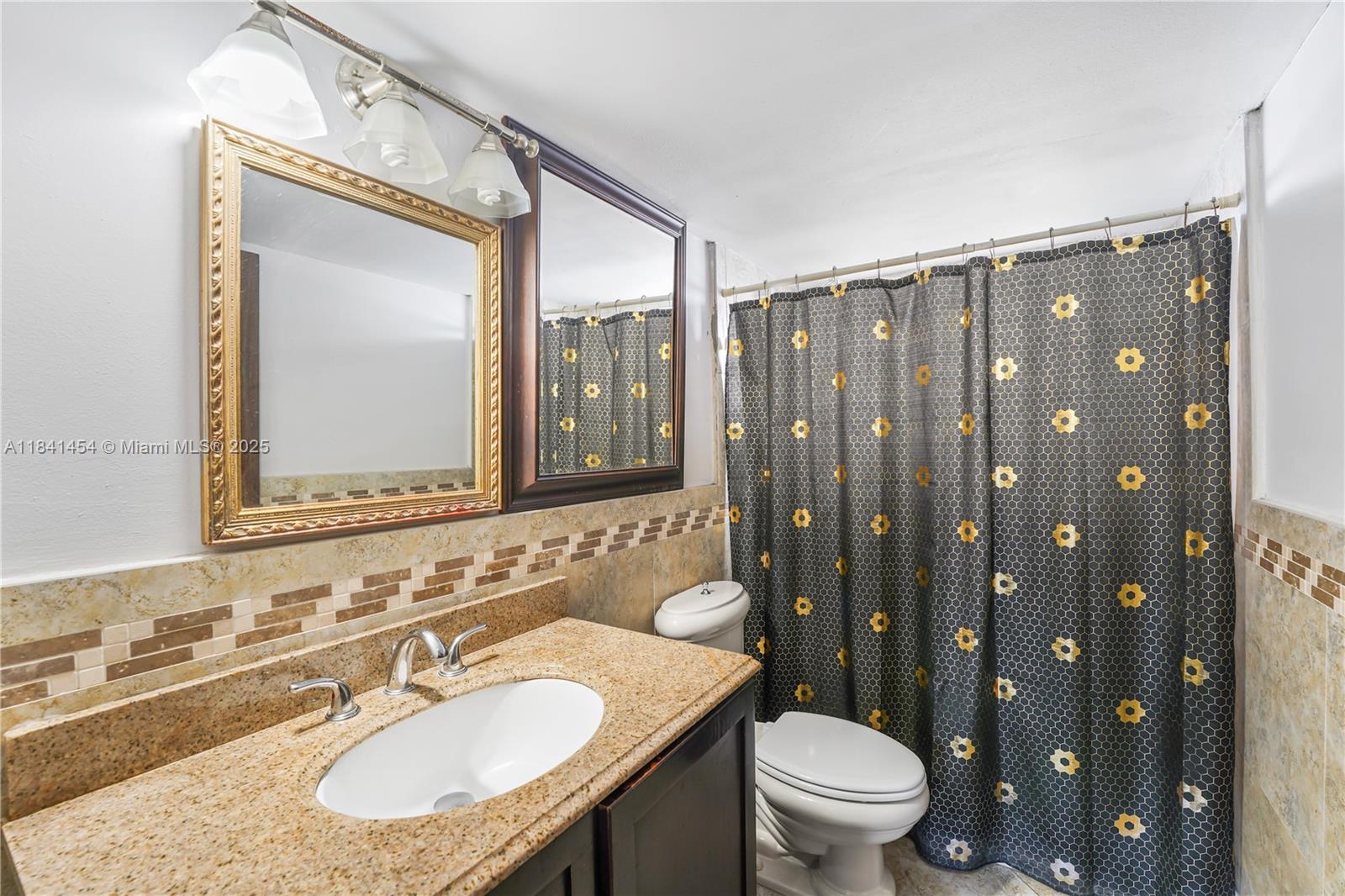 ALTON STAR CONDO - Residential Lease