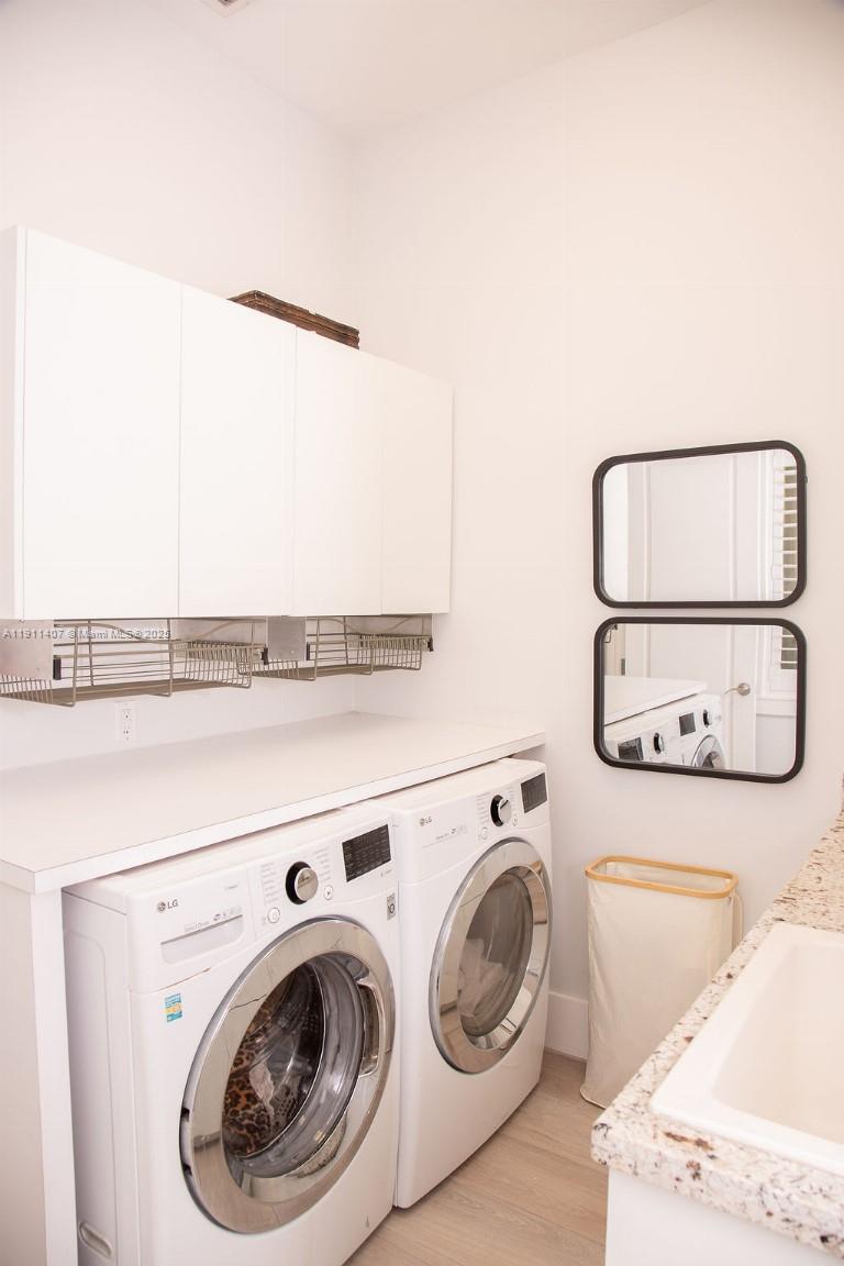 GABLES WATERWAY TOWNHOMES - Residential