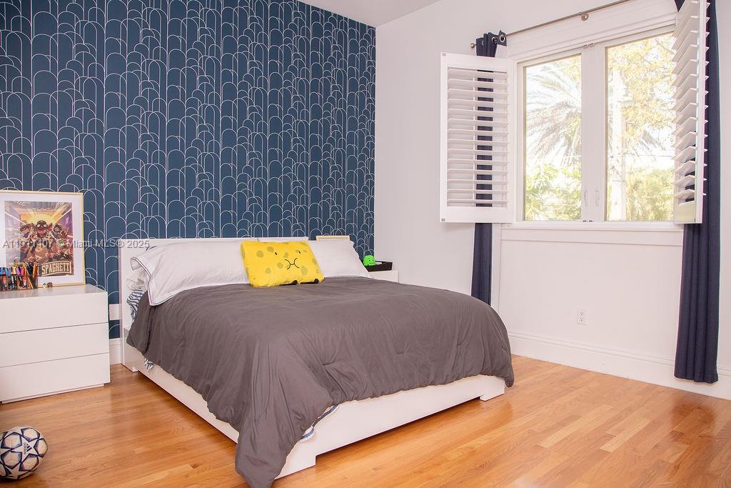 GABLES WATERWAY TOWNHOMES - Residential