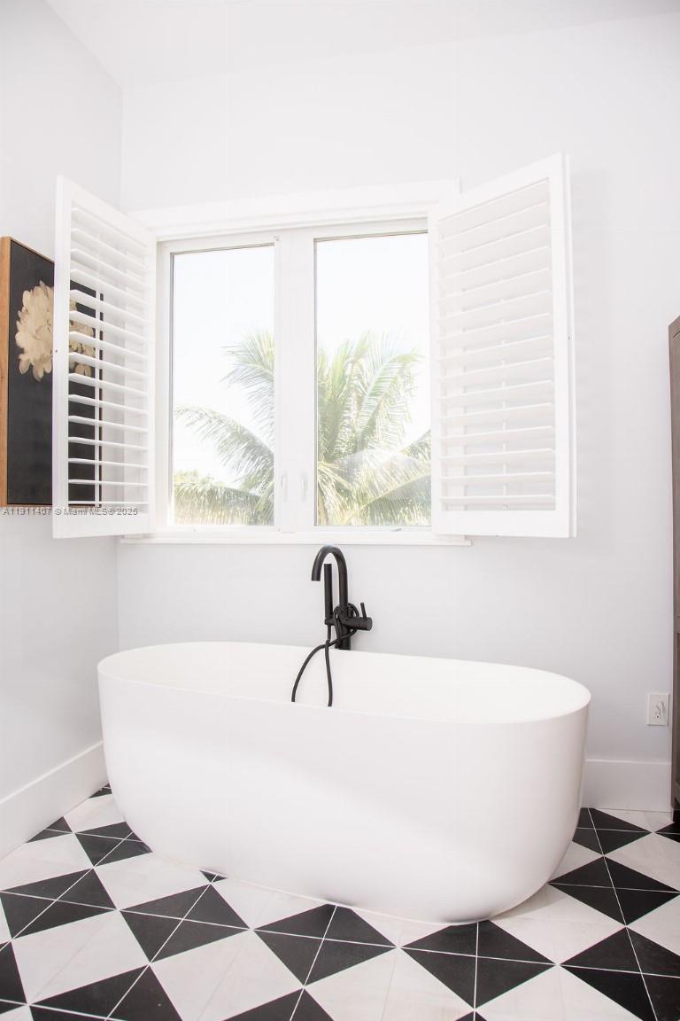 GABLES WATERWAY TOWNHOMES - Residential