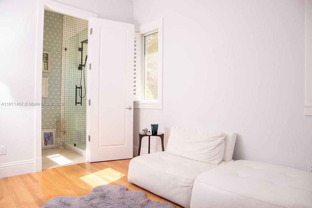 GABLES WATERWAY TOWNHOMES - Residential