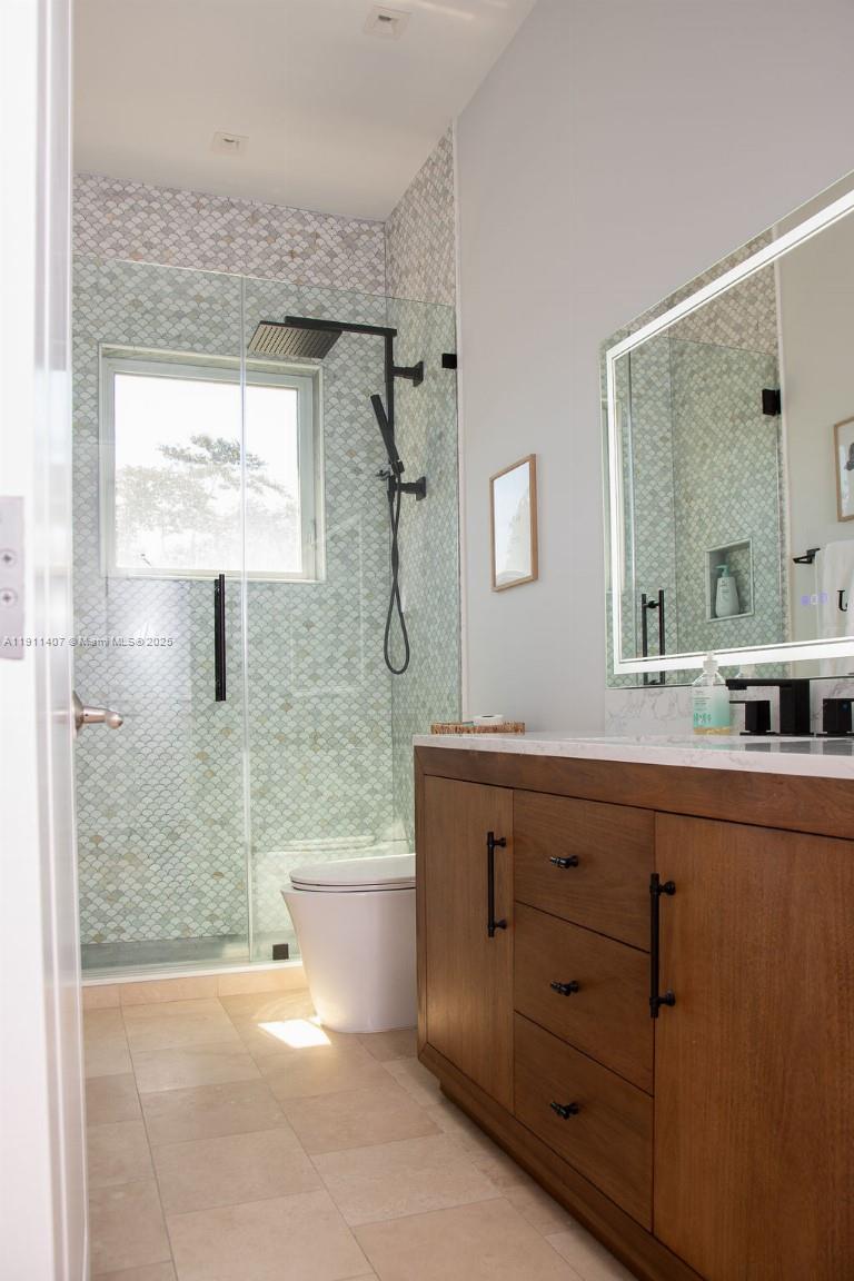 GABLES WATERWAY TOWNHOMES - Residential