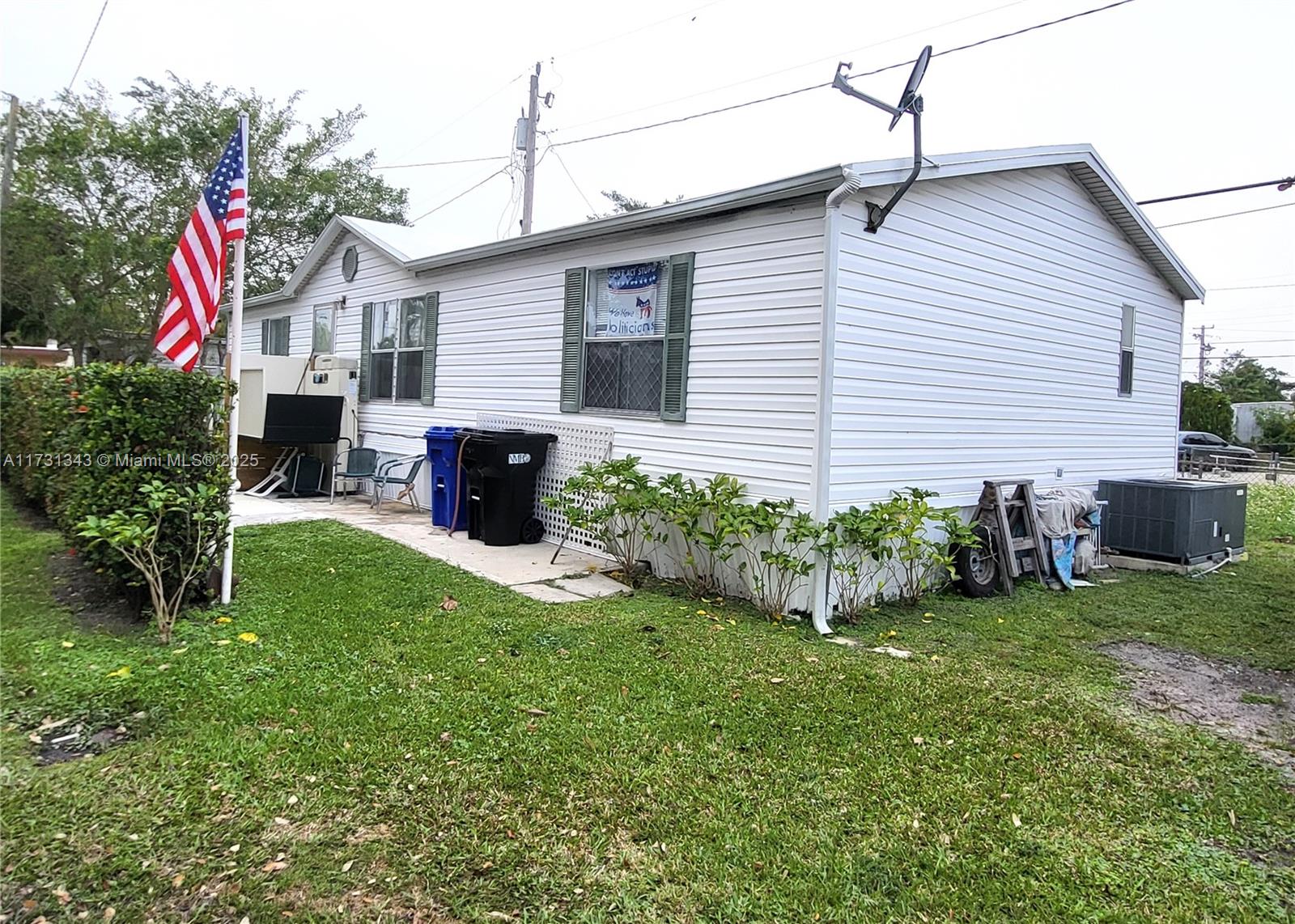 2255 NE 136th Ter, North Miami Beach, FL, 33181/$300,000 1 2255 NE 136th Ter