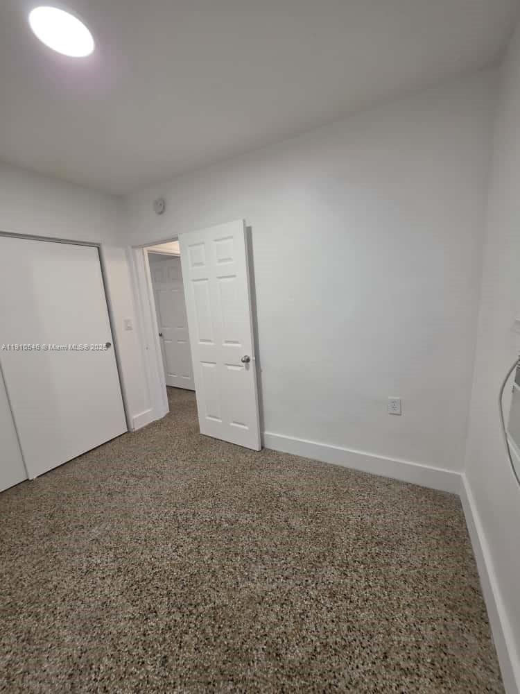 HOLLYWOOD - Residential Lease