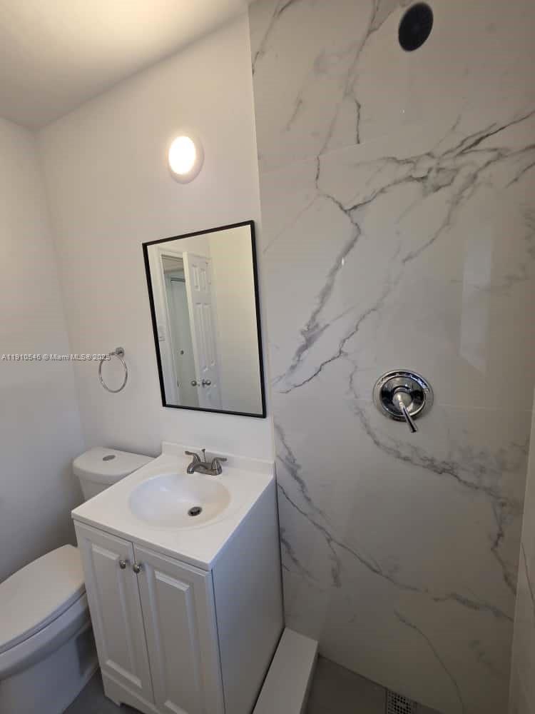 HOLLYWOOD - Residential Lease