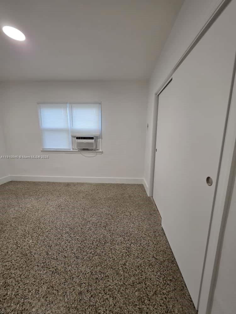 HOLLYWOOD - Residential Lease