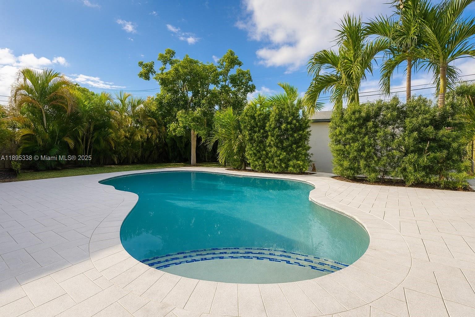 OAKLAND PARK - Residential