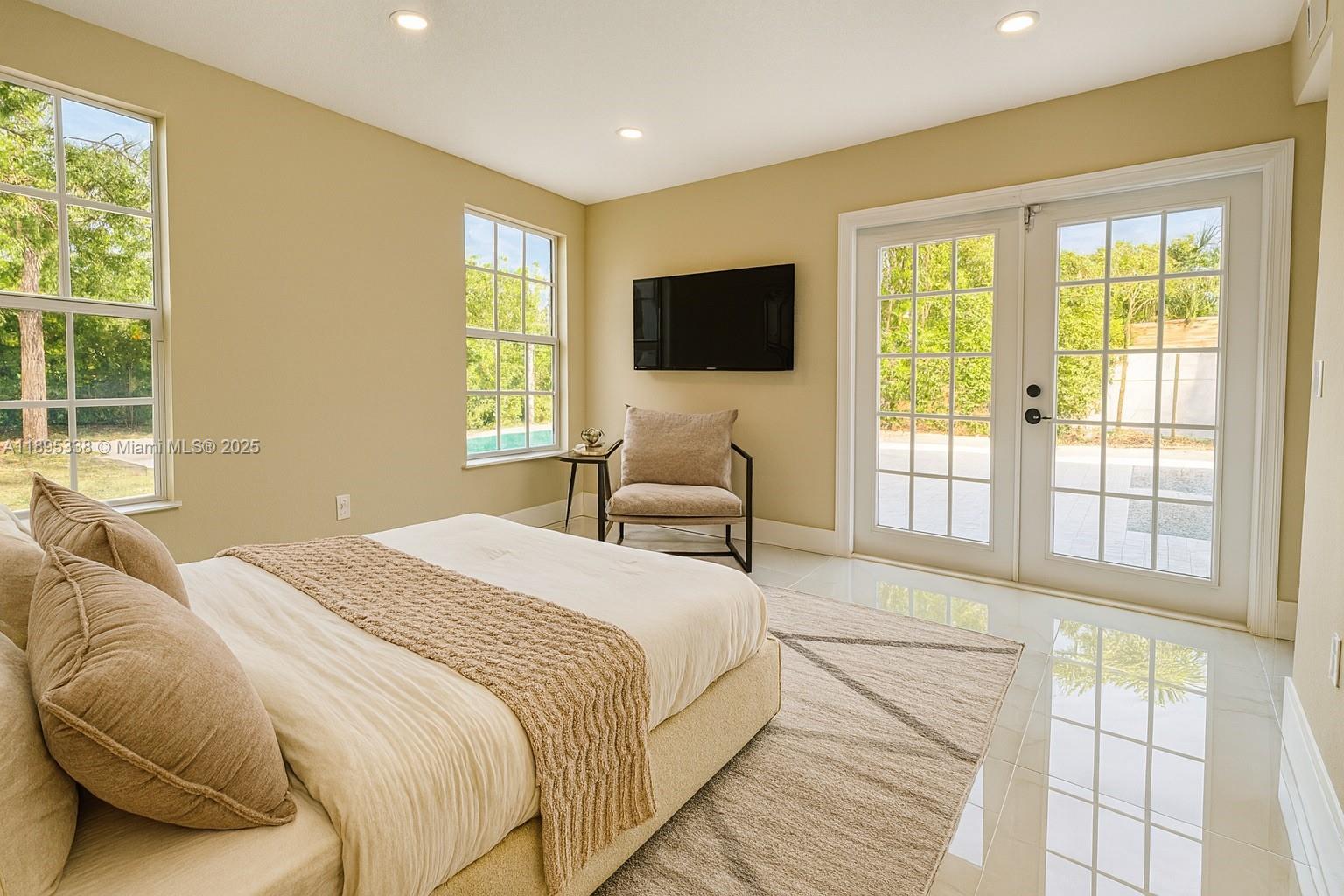 OAKLAND PARK - Residential