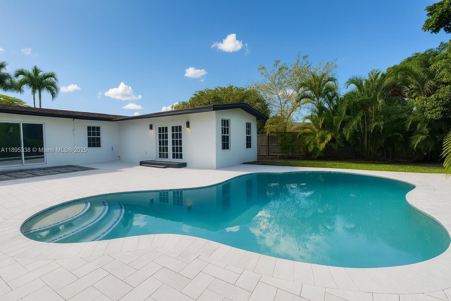 OAKLAND PARK - Residential
