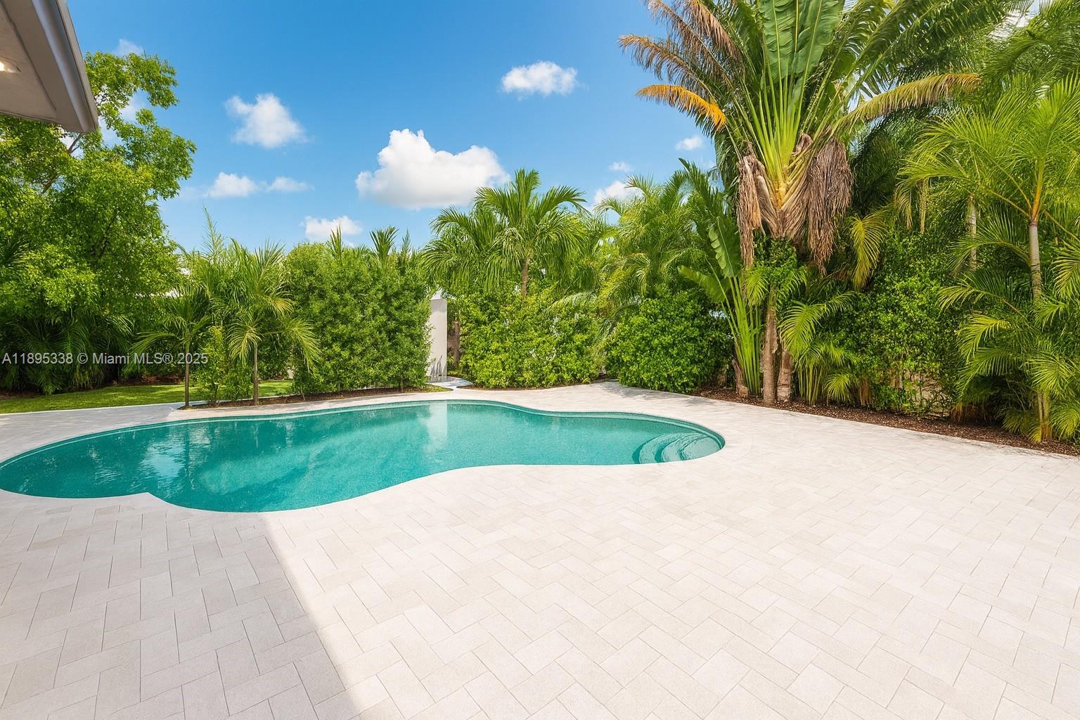 OAKLAND PARK - Residential