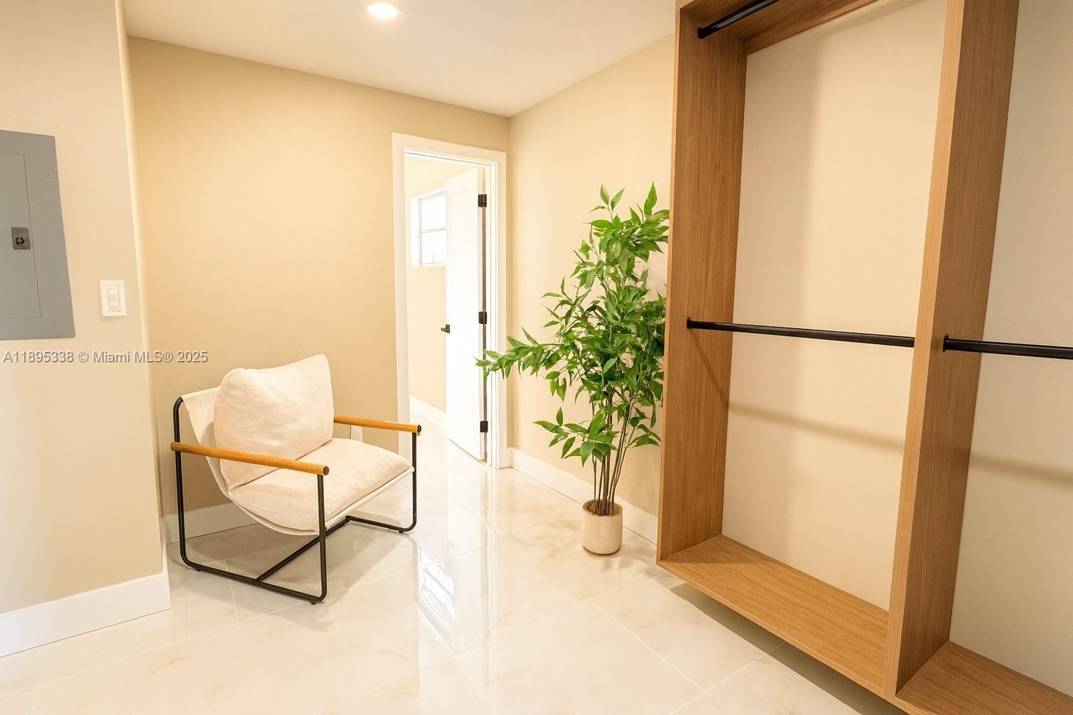 OAKLAND PARK - Residential