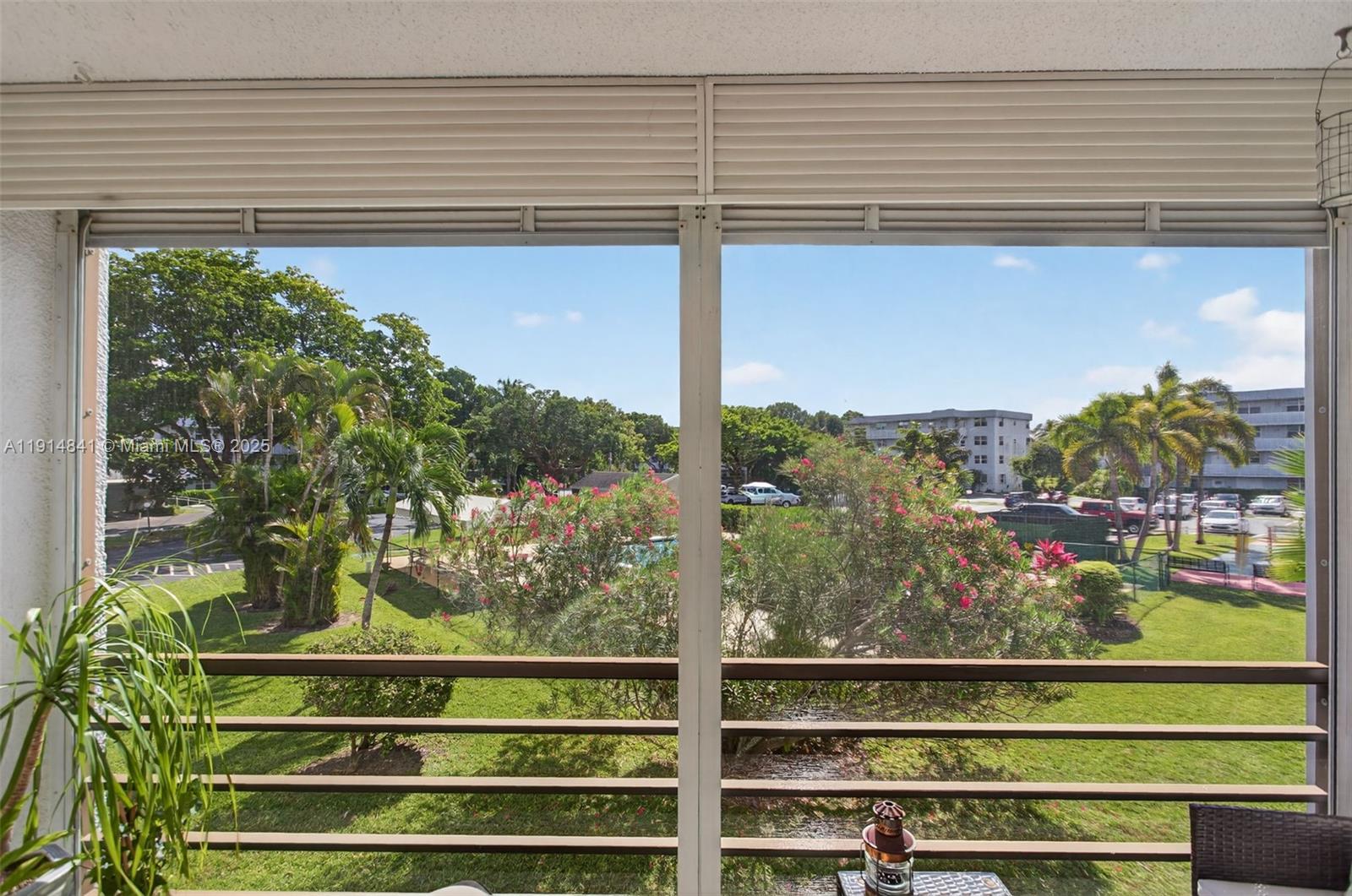 ROYAL PARK CONDO - Residential