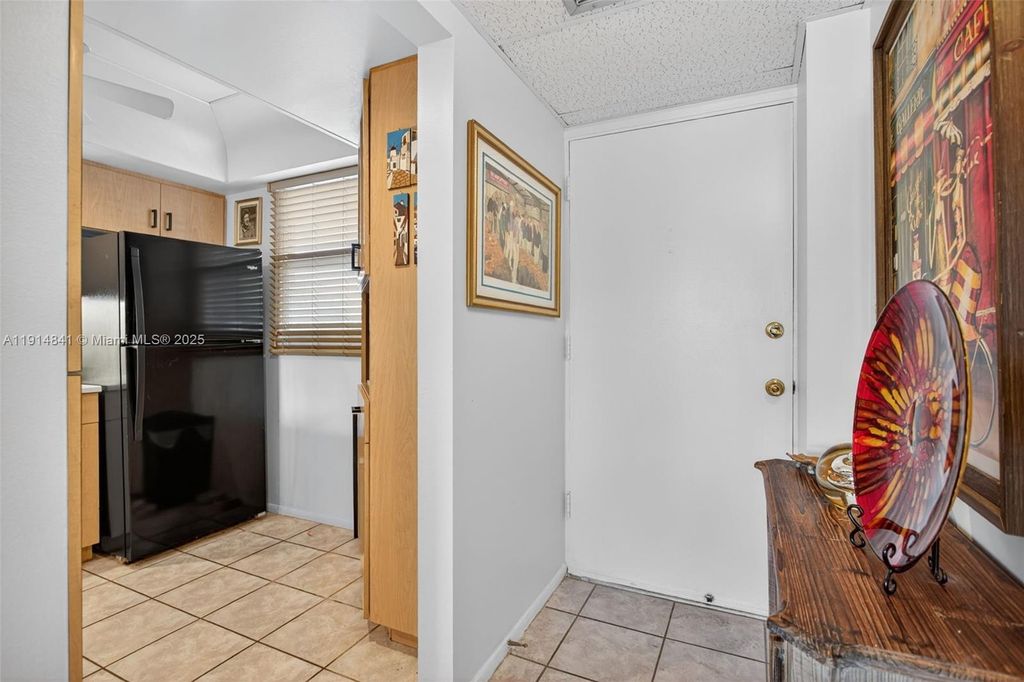 Photo of 115 Royal Park Dr #2C, Oakland Park, FL 33309 (MLS # A11914841)