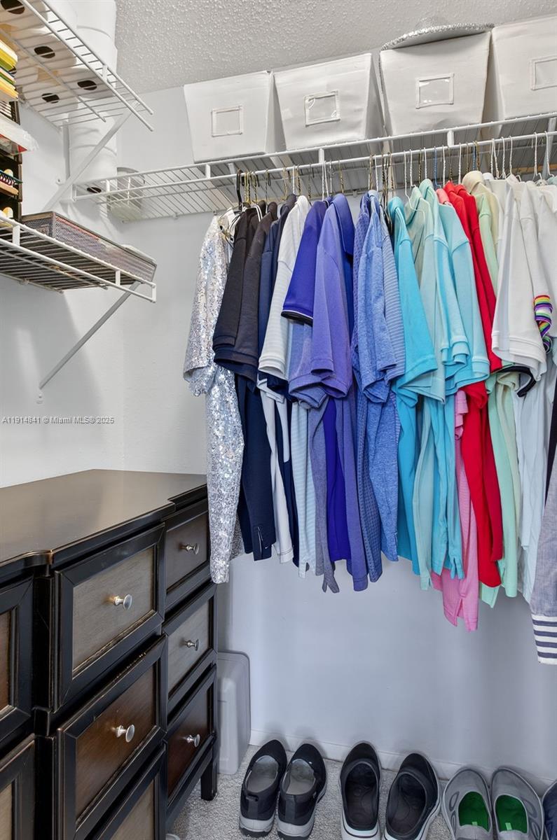 ROYAL PARK CONDO - Residential