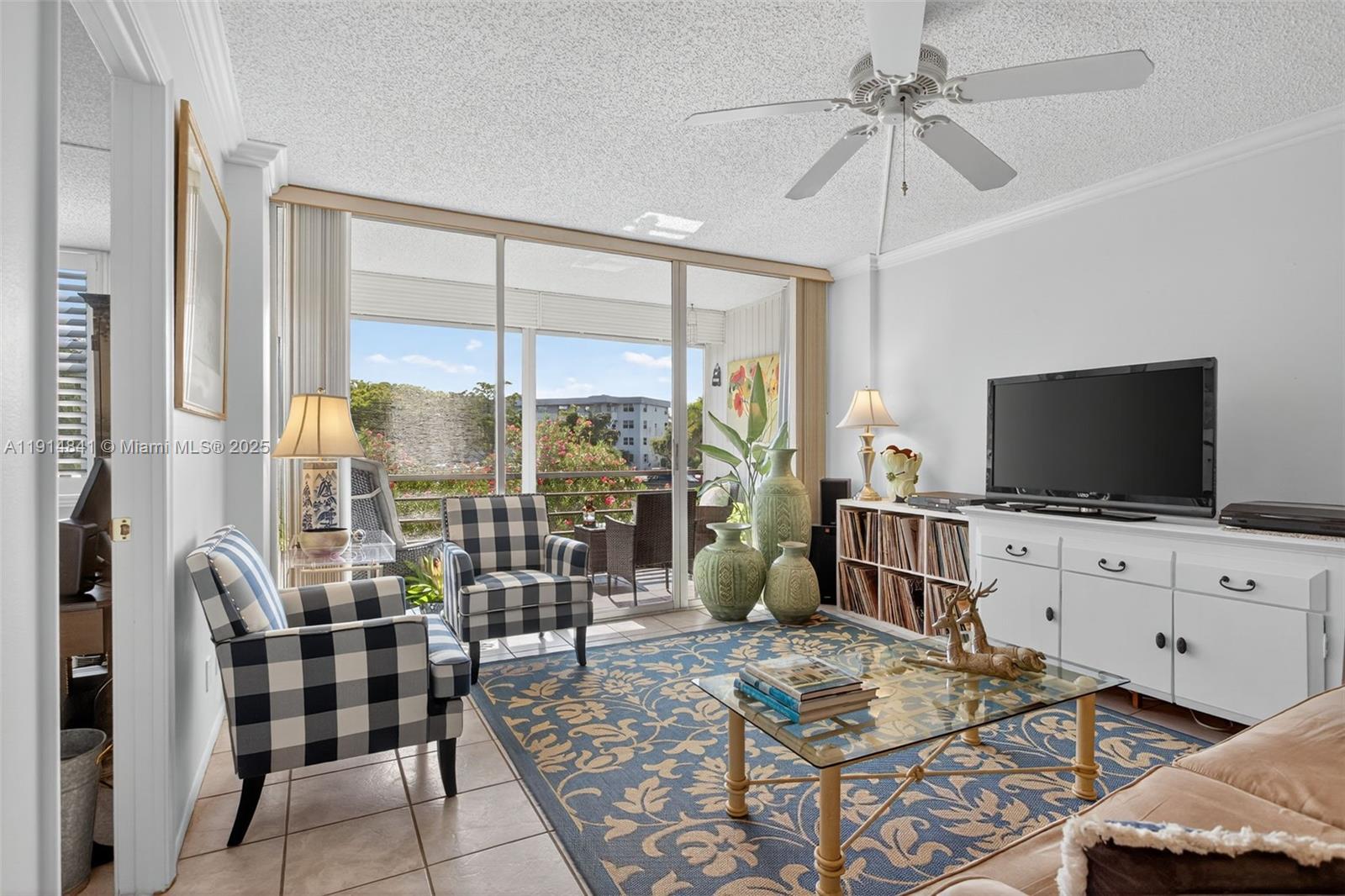 ROYAL PARK CONDO - Residential