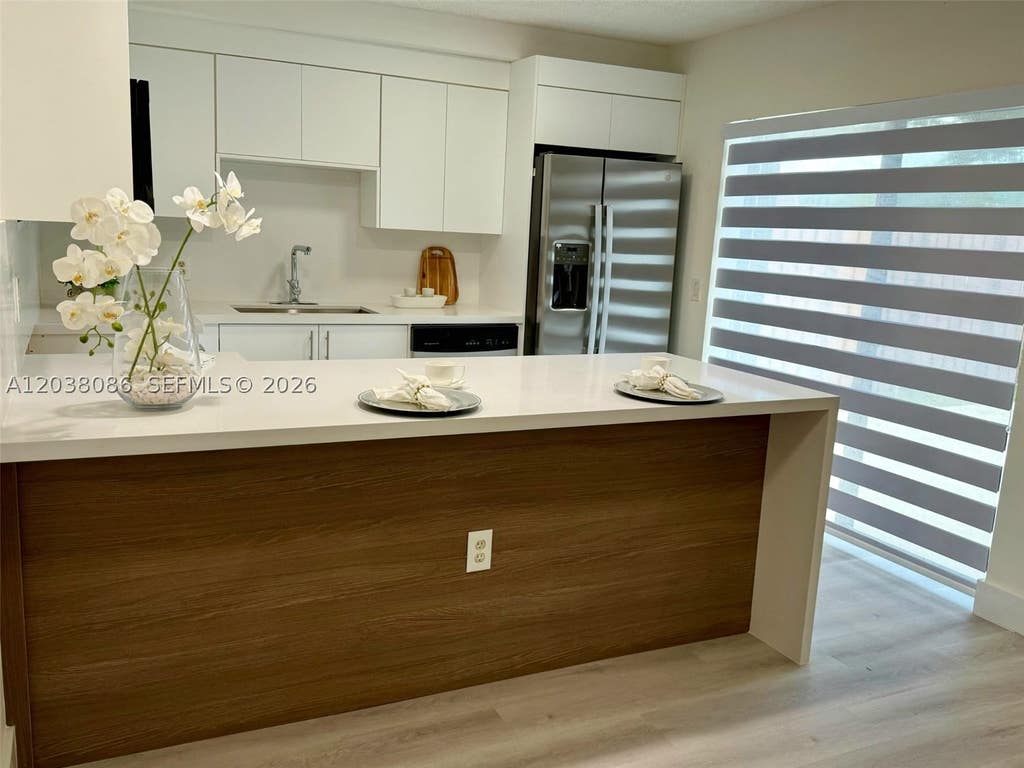 Photo of 2565 Garden Ct, Cooper City, FL 33026 (MLS # A12038086)