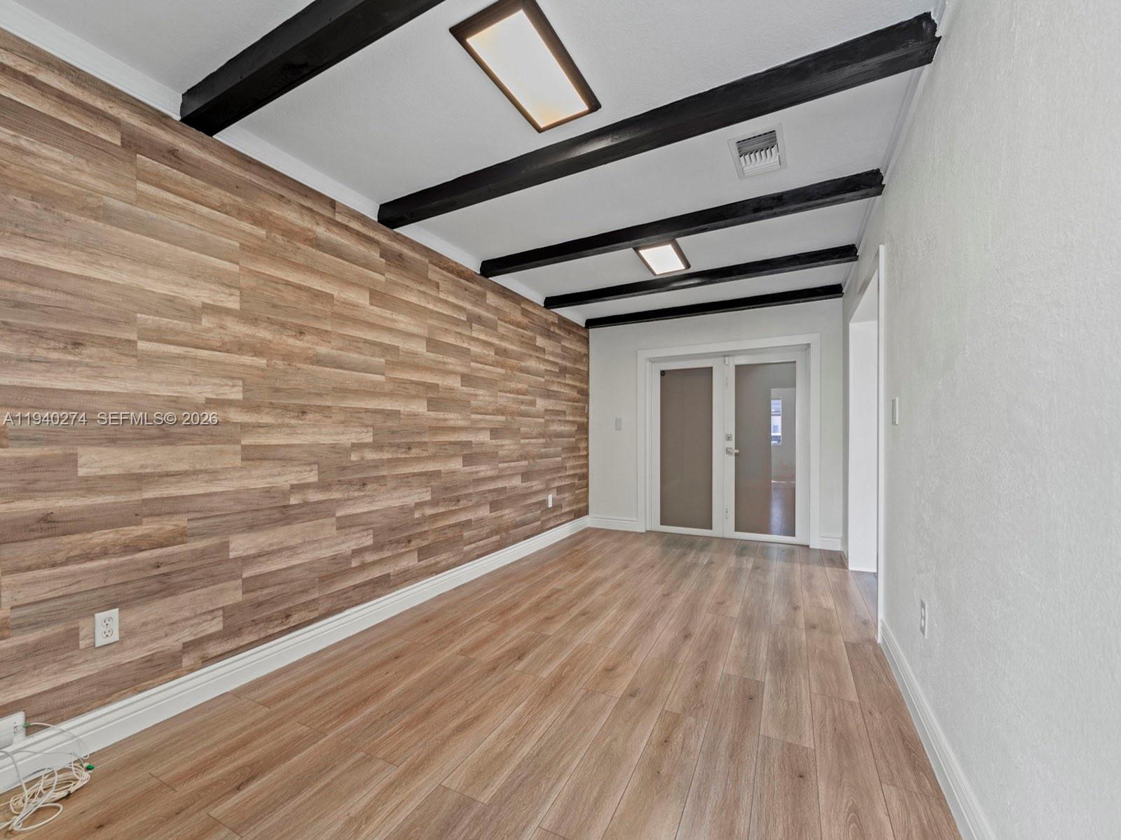 LAKES OF ACADIA UNIT 3 TH - Residential