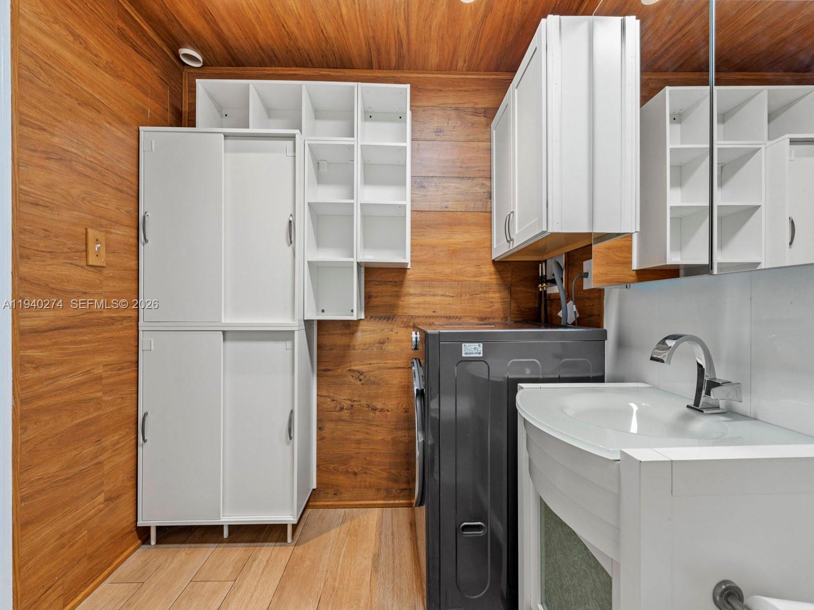 LAKES OF ACADIA UNIT 3 TH - Residential