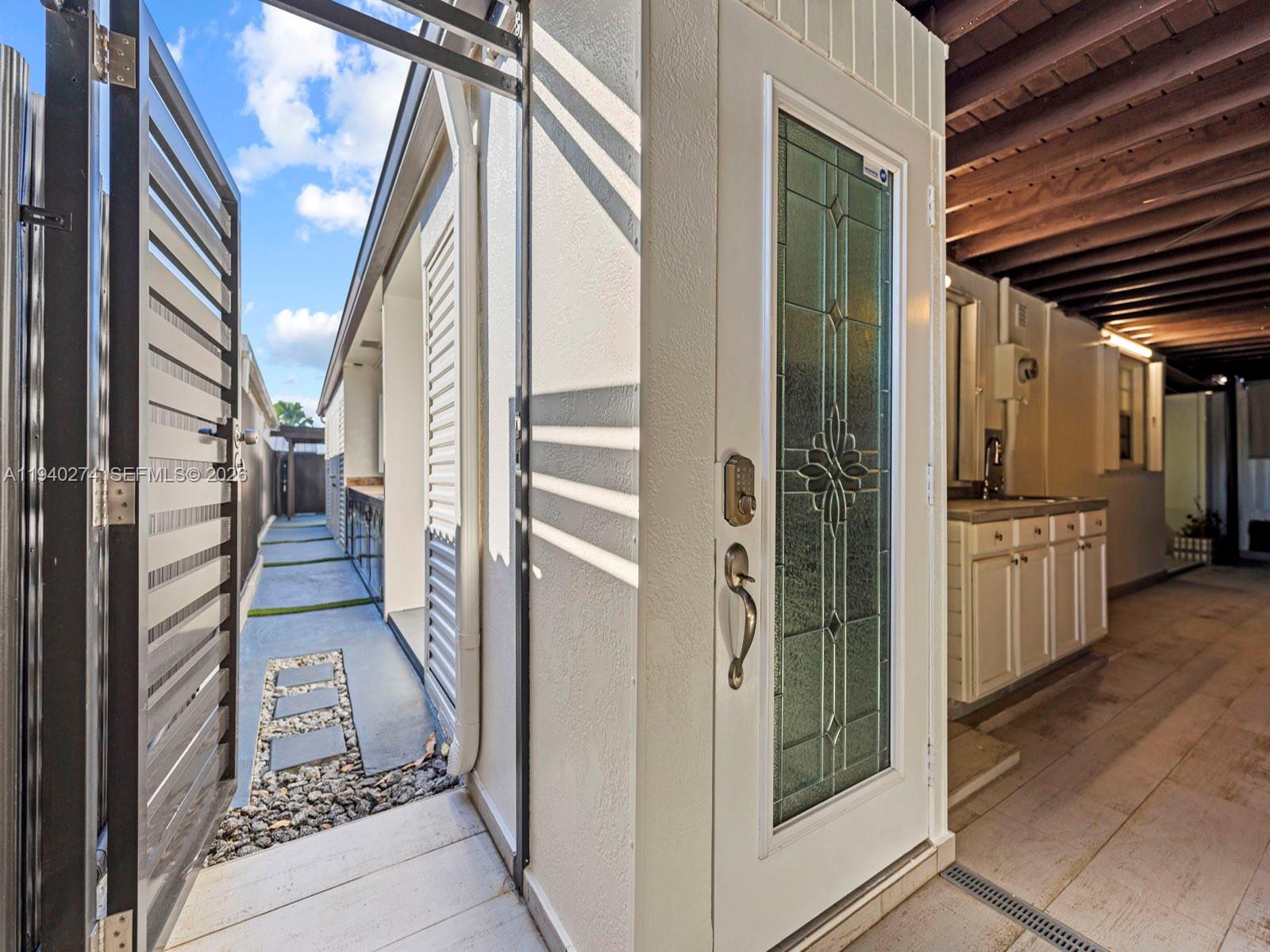 LAKES OF ACADIA UNIT 3 TH - Residential