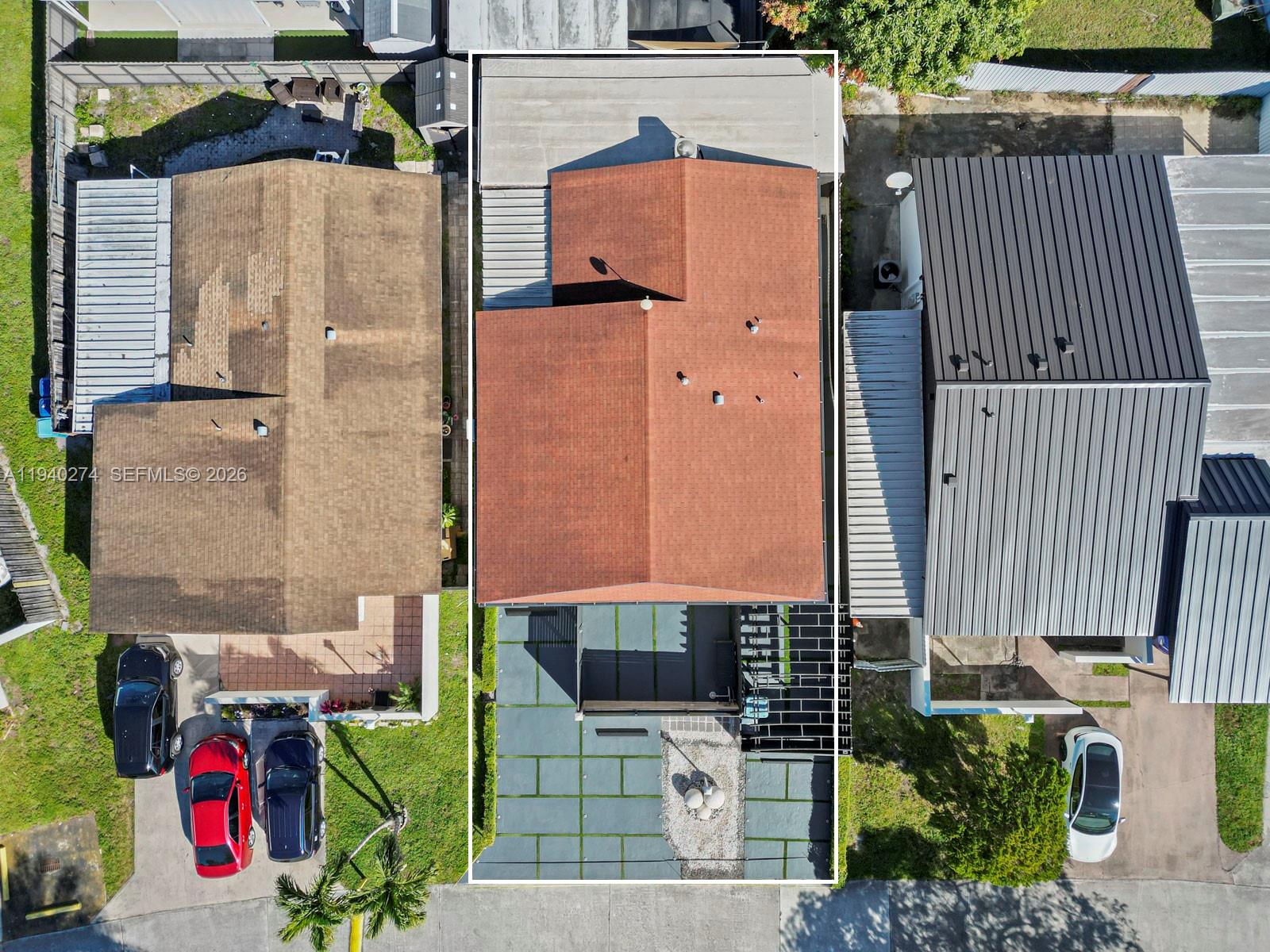 LAKES OF ACADIA UNIT 3 TH - Residential