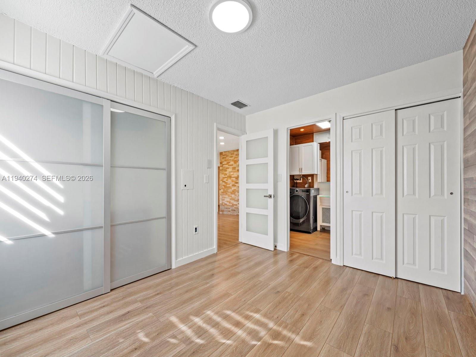 LAKES OF ACADIA UNIT 3 TH - Residential