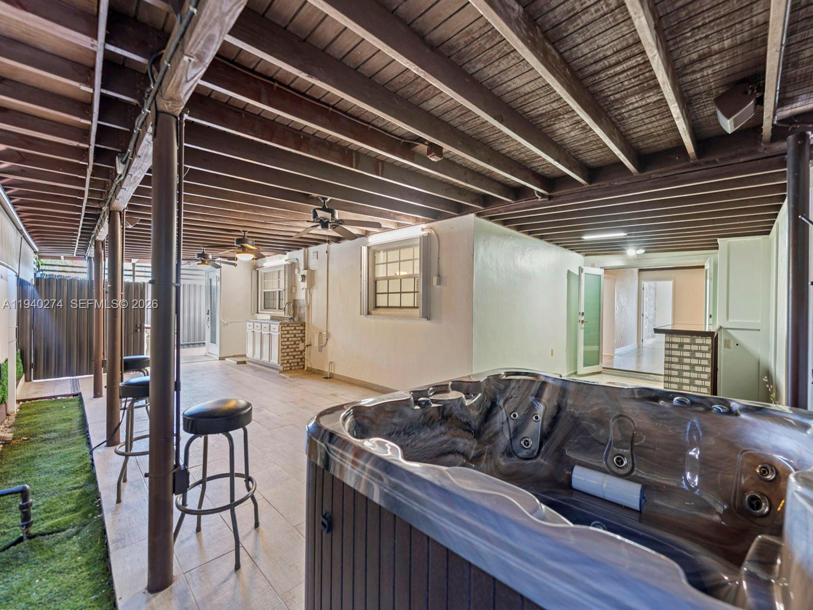 LAKES OF ACADIA UNIT 3 TH - Residential