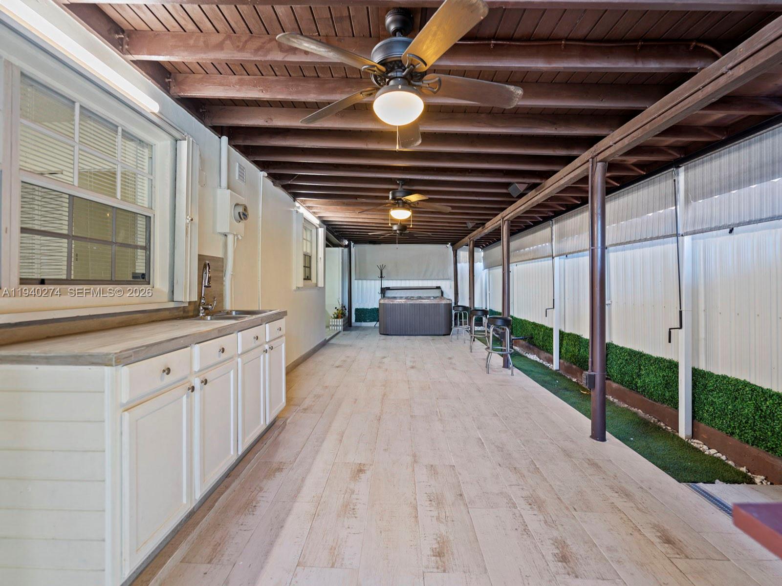 LAKES OF ACADIA UNIT 3 TH - Residential