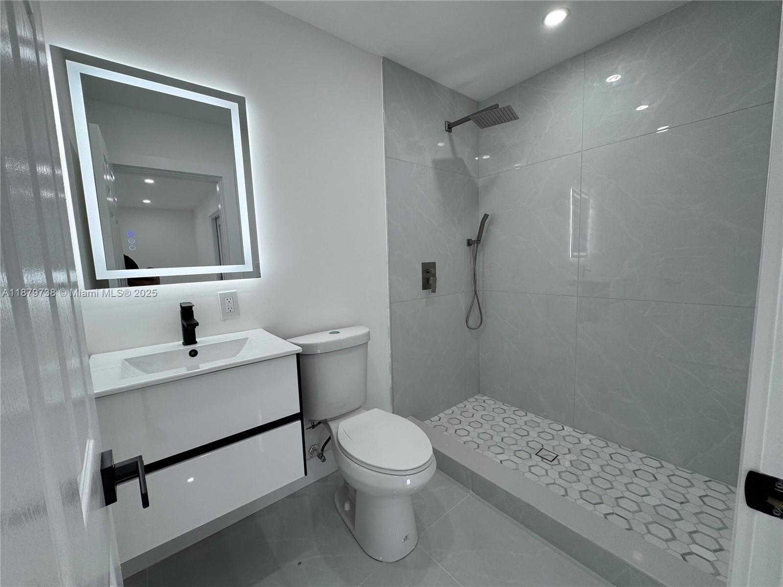 LAKE LUCERNE SEC 4 - Residential