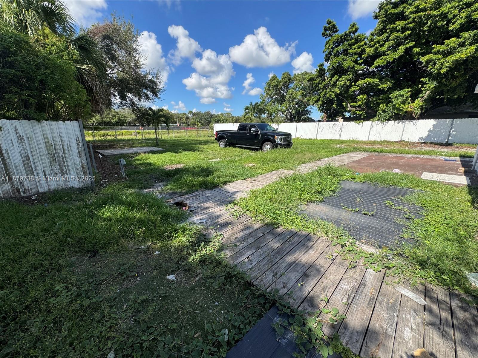 LAKE LUCERNE SEC 4 - Residential