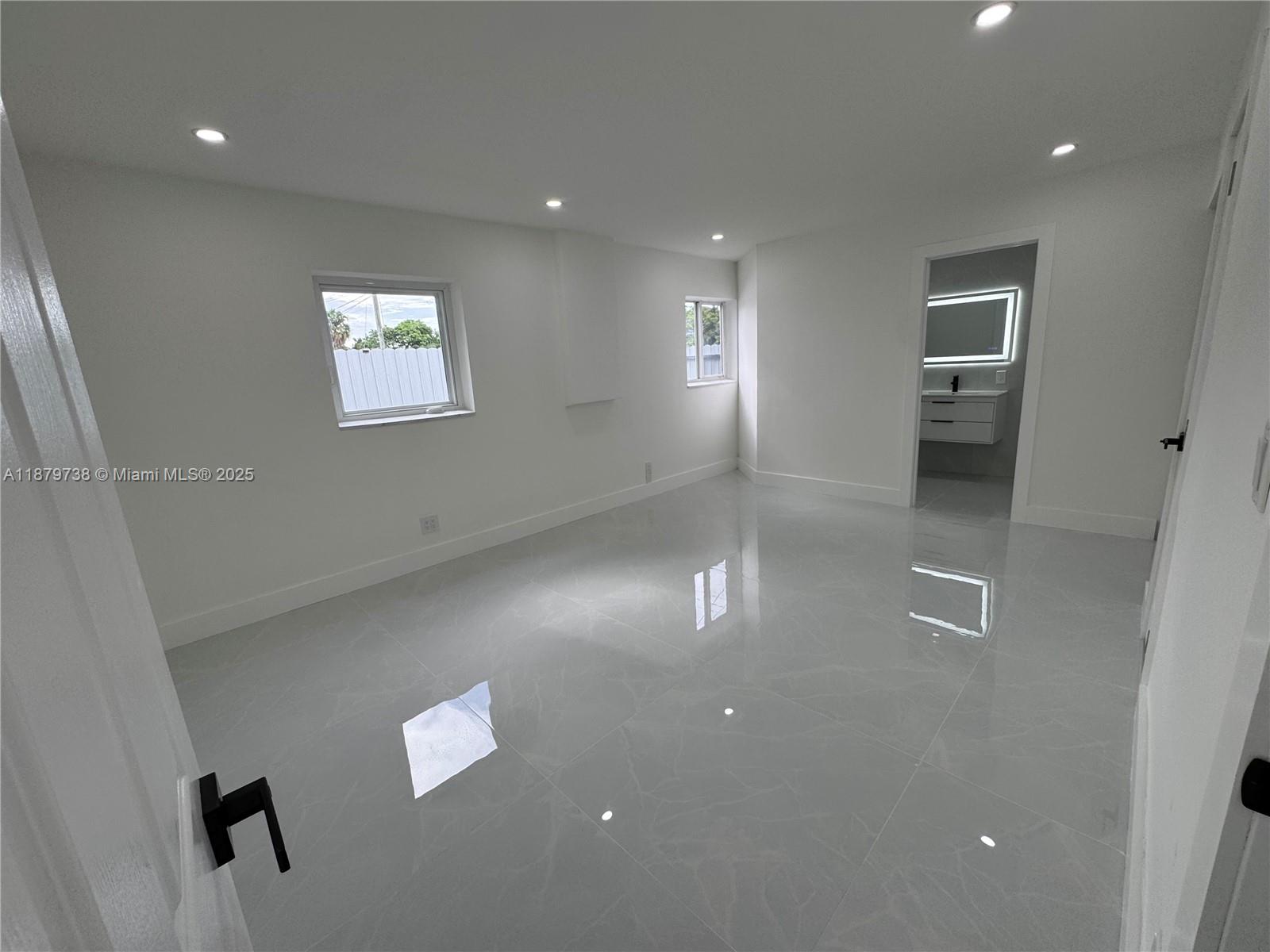 LAKE LUCERNE SEC 4 - Residential