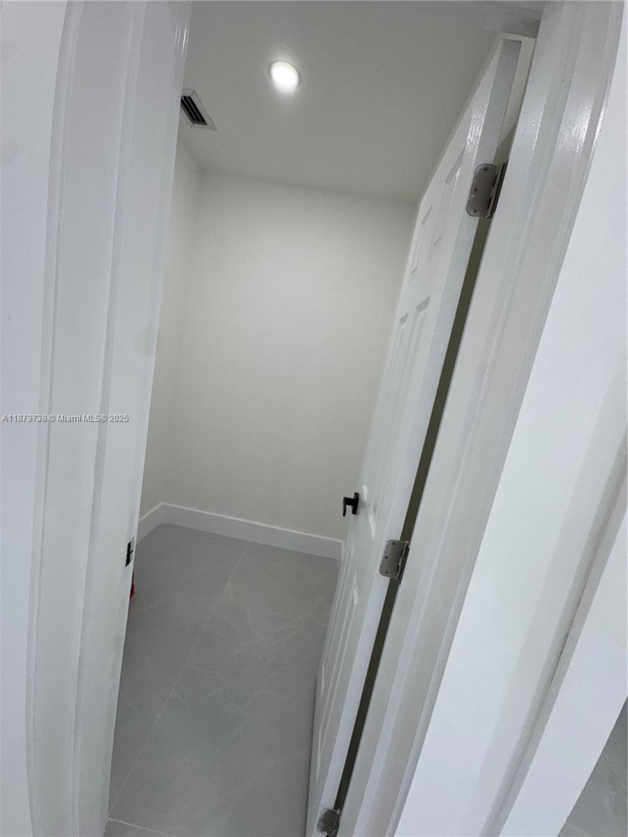 LAKE LUCERNE SEC 4 - Residential