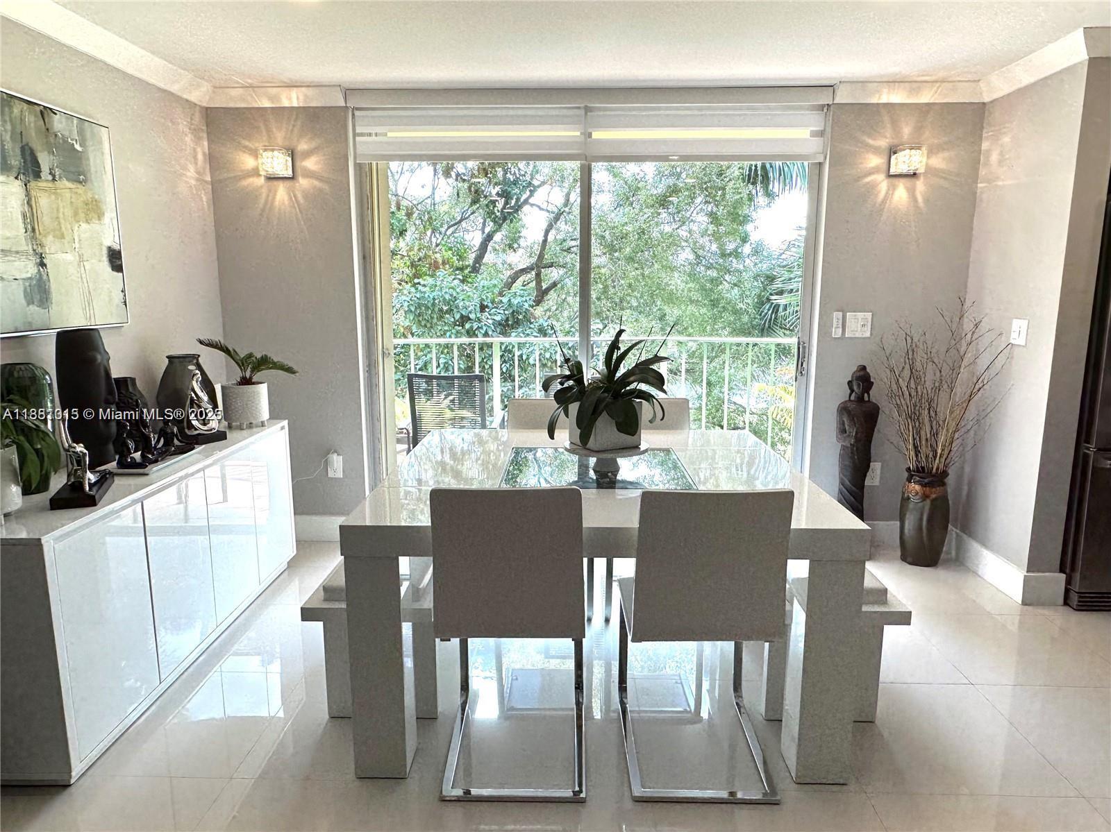 THE FOUNTAINS AT FONTAINE - Residential Lease