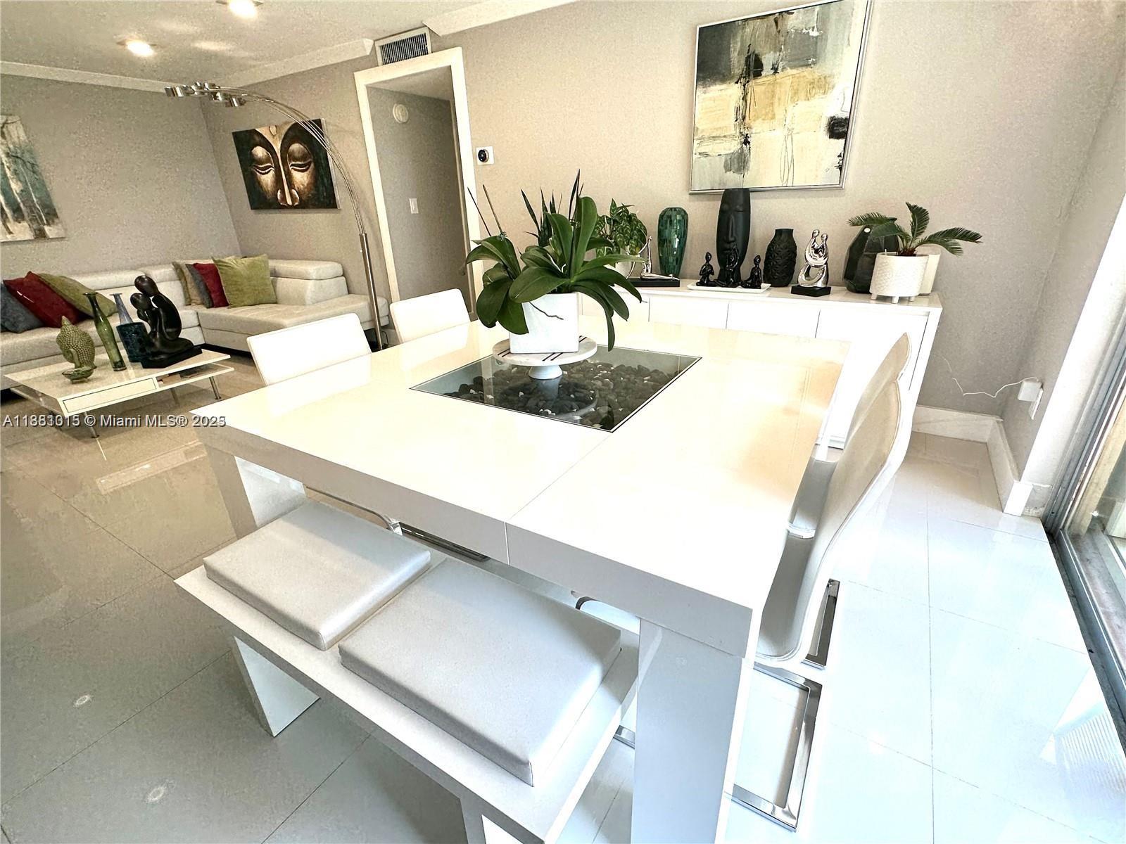 THE FOUNTAINS AT FONTAINE - Residential Lease