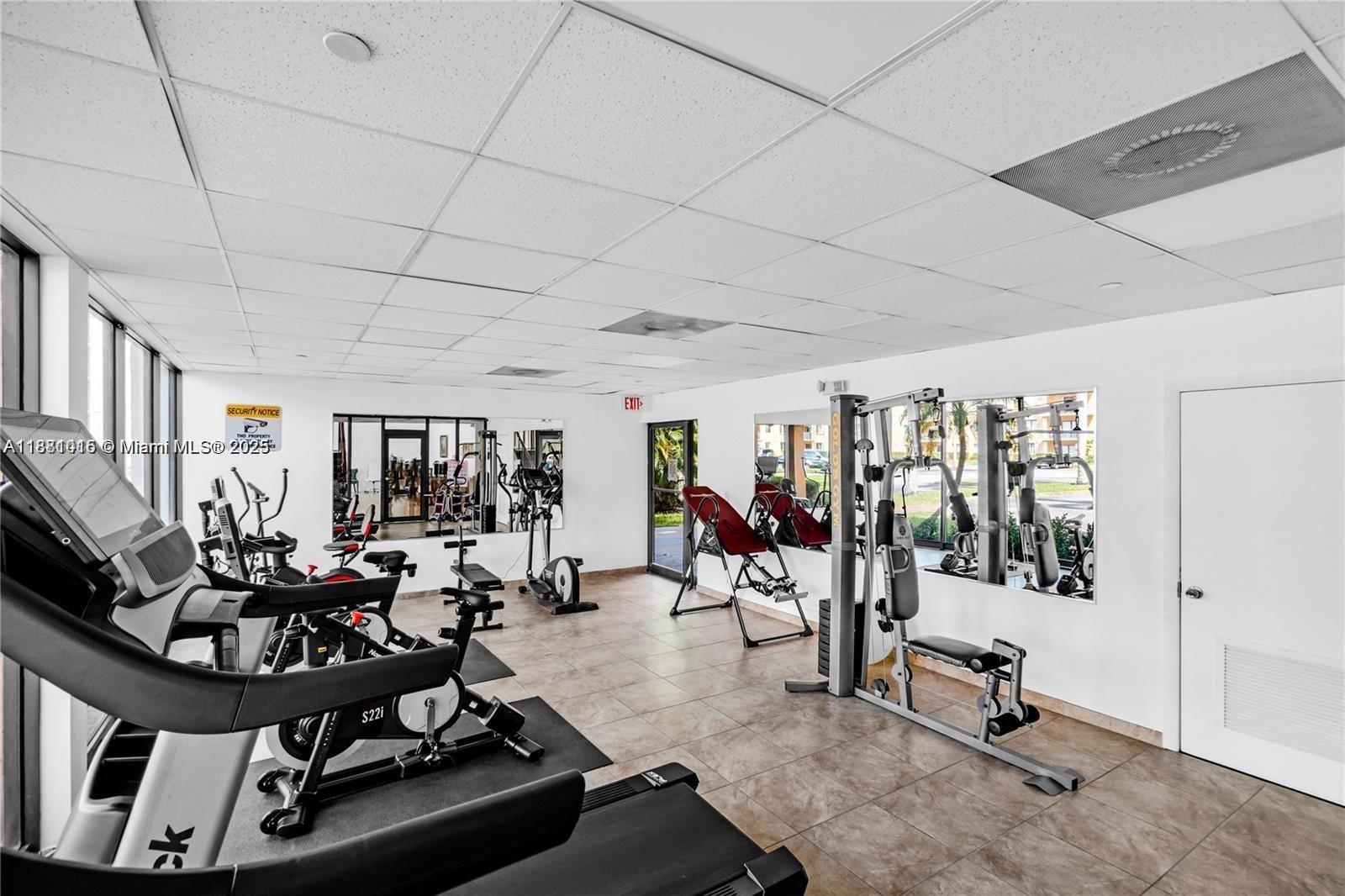 THE FOUNTAINS AT FONTAINE - Residential Lease