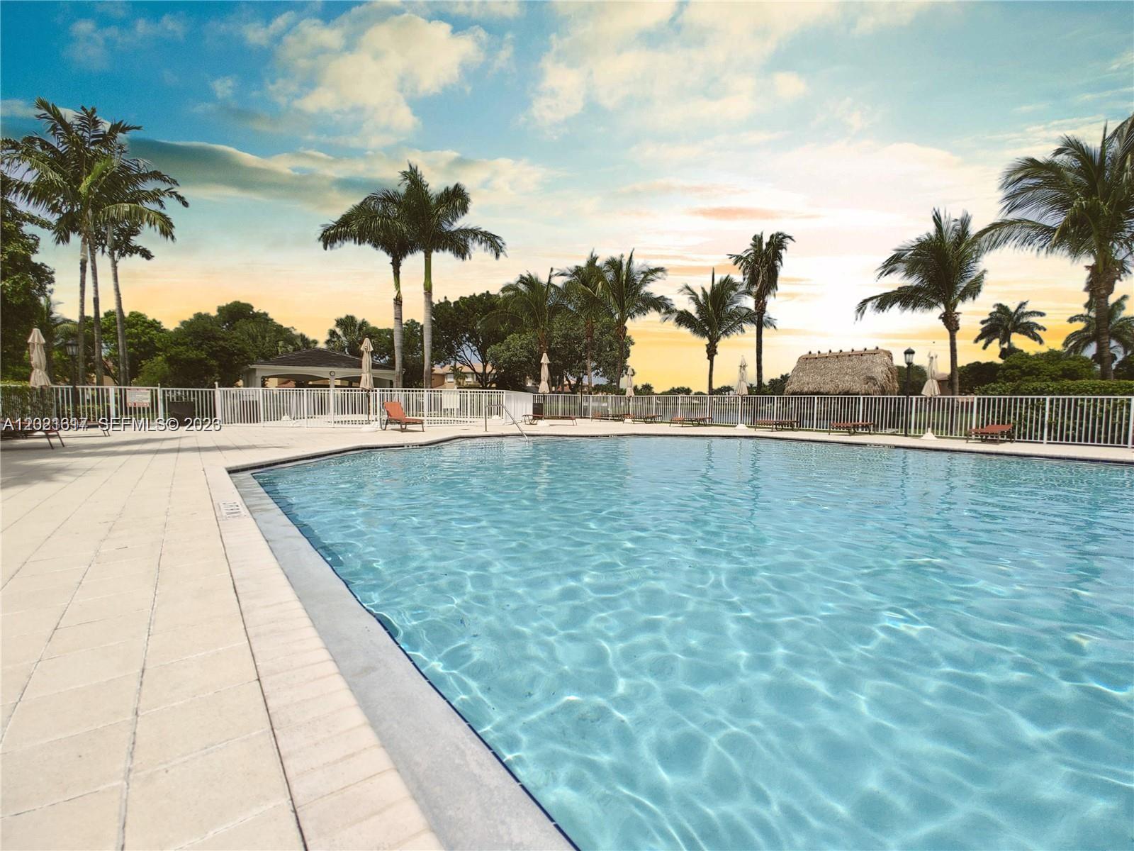 ISLANDS AT DORAL NORTHWES - Residential