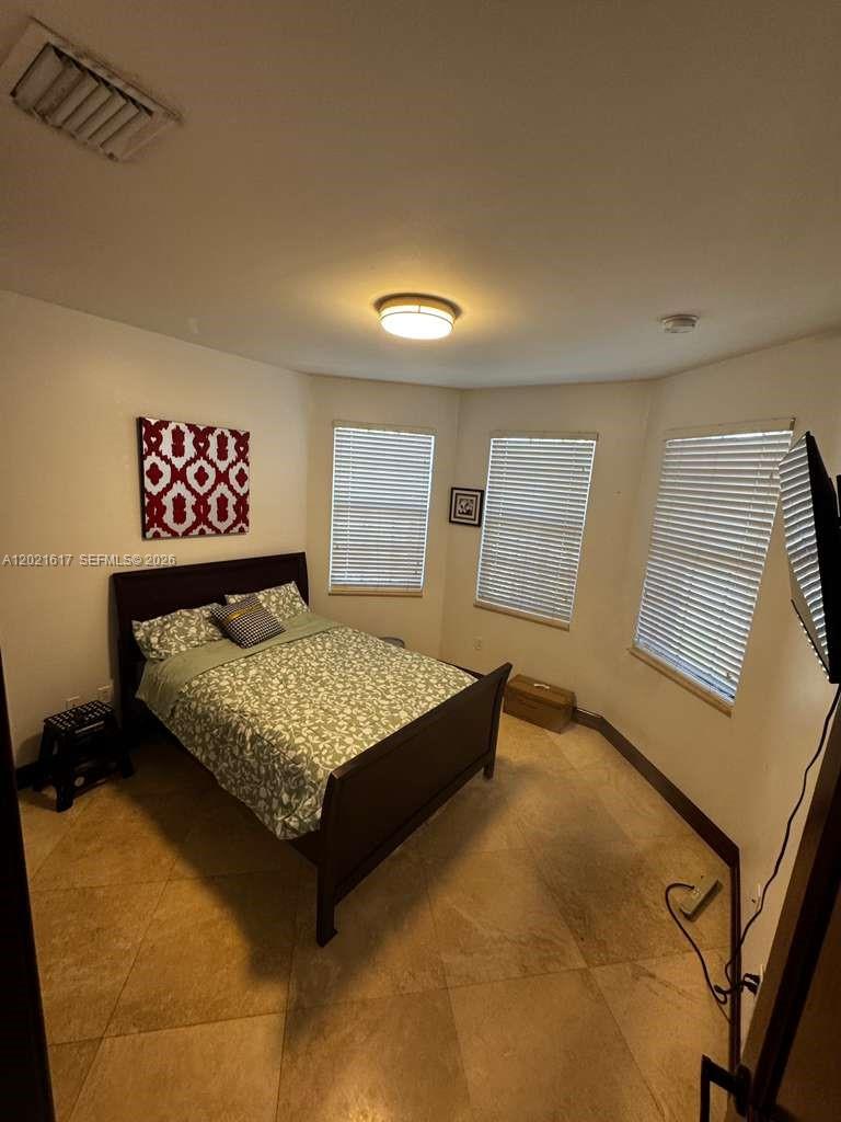 ISLANDS AT DORAL NORTHWES - Residential