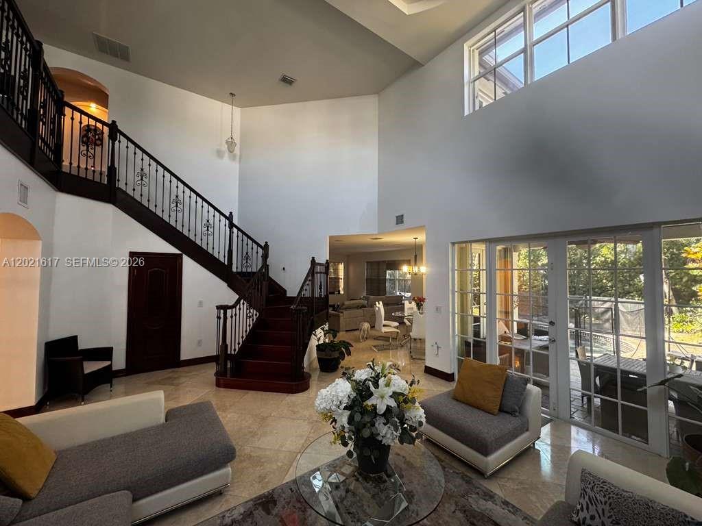 ISLANDS AT DORAL NORTHWES - Residential